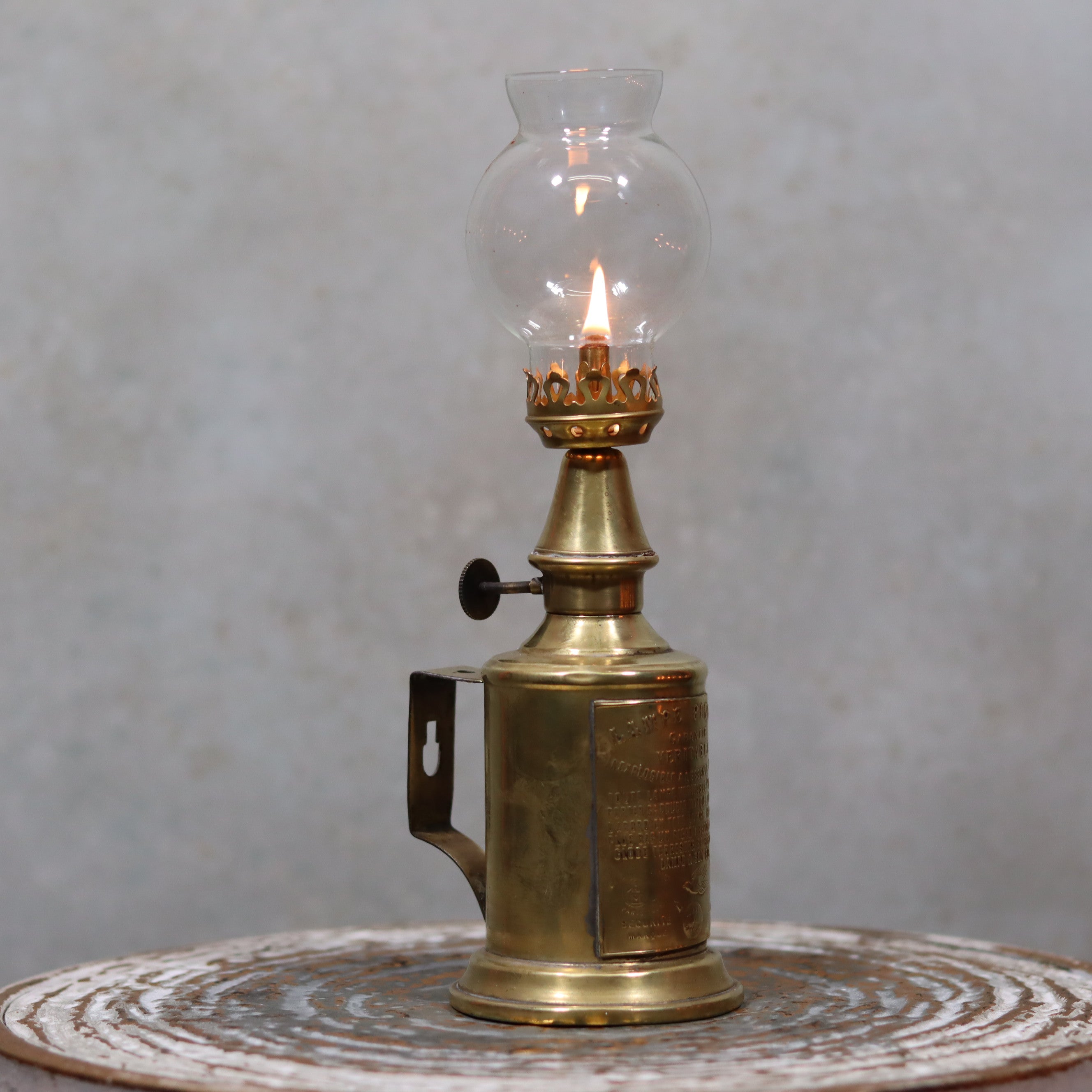 Lampes à Essence
