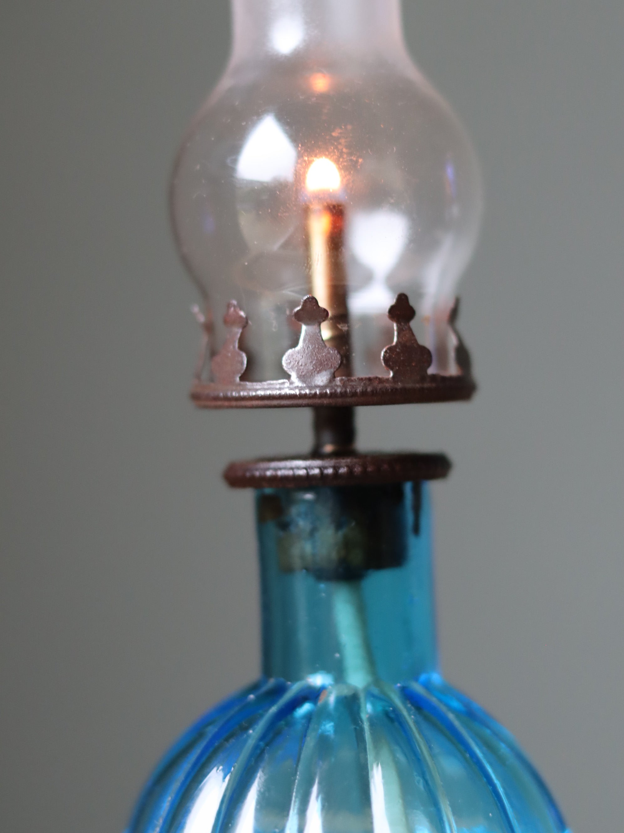 Rare Vintage Blue Oil Lamp – Bedside Nightlight (c.1920) – J. Averland Brevette Namur