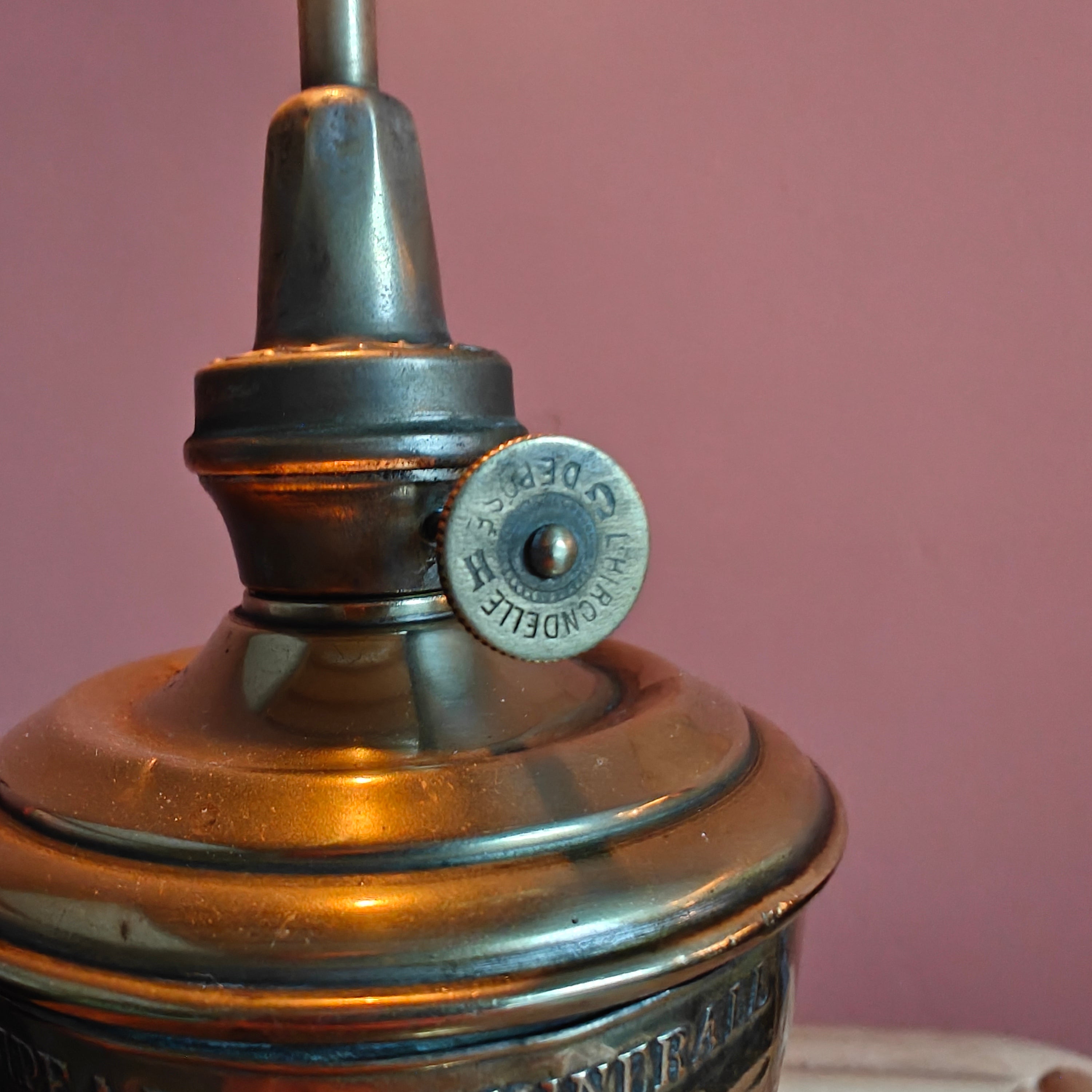 Vintage Essence Oil Lamp – Carra et Hubert Burner (c.1930)