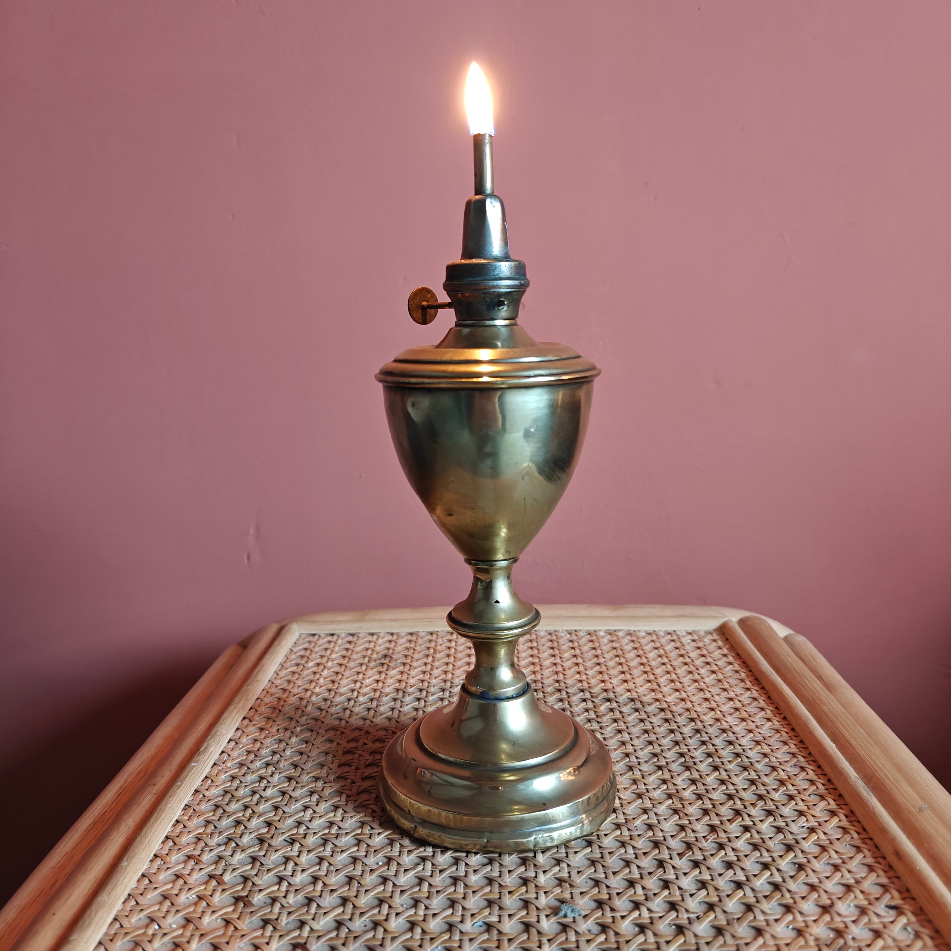 Vintage Essence Oil Lamp – Carra et Hubert Burner (c.1930)