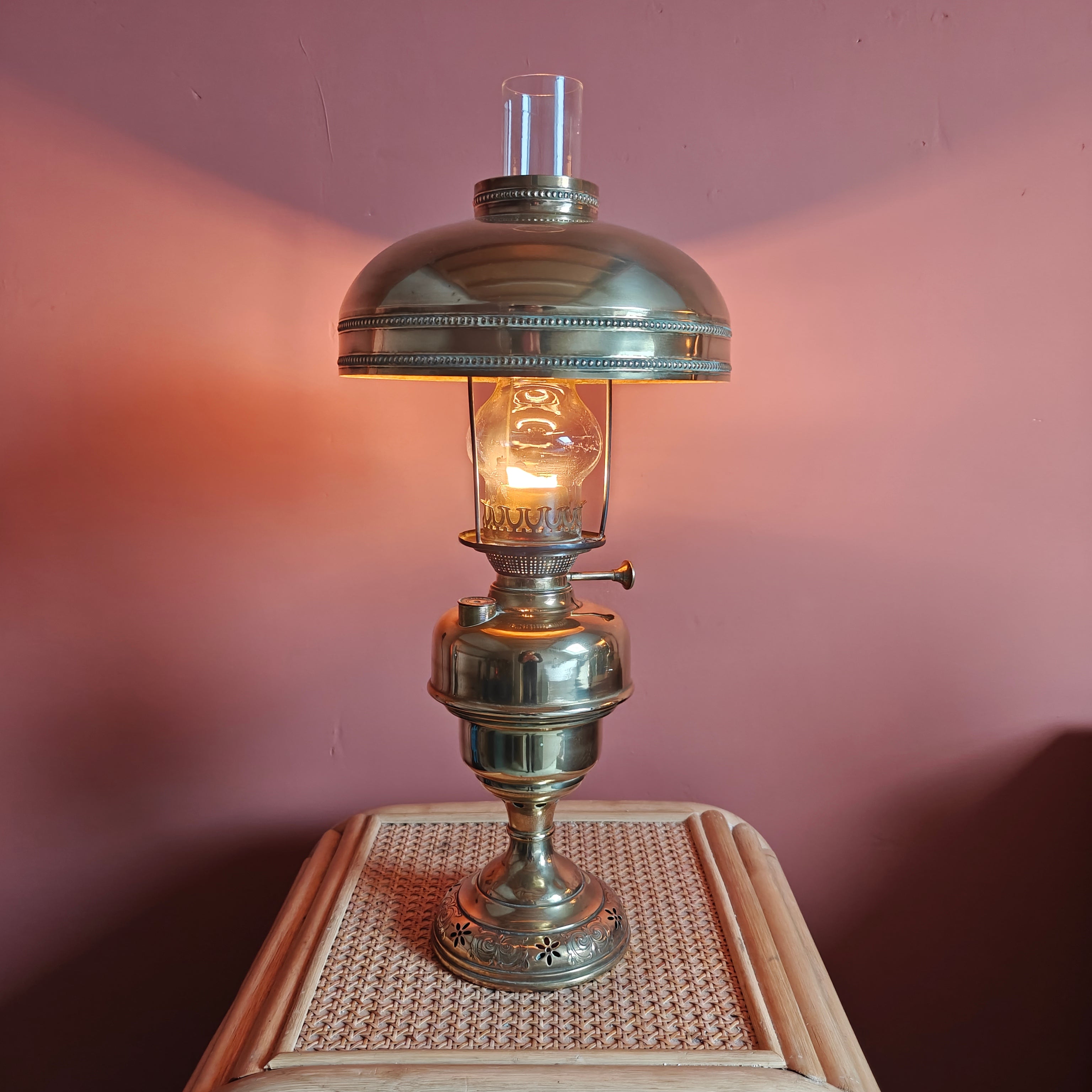 Elegant Brass Oil Lamp with Brass Shade – L & B Lempereur Bernard (Belgium), Featuring Unique Burner Design