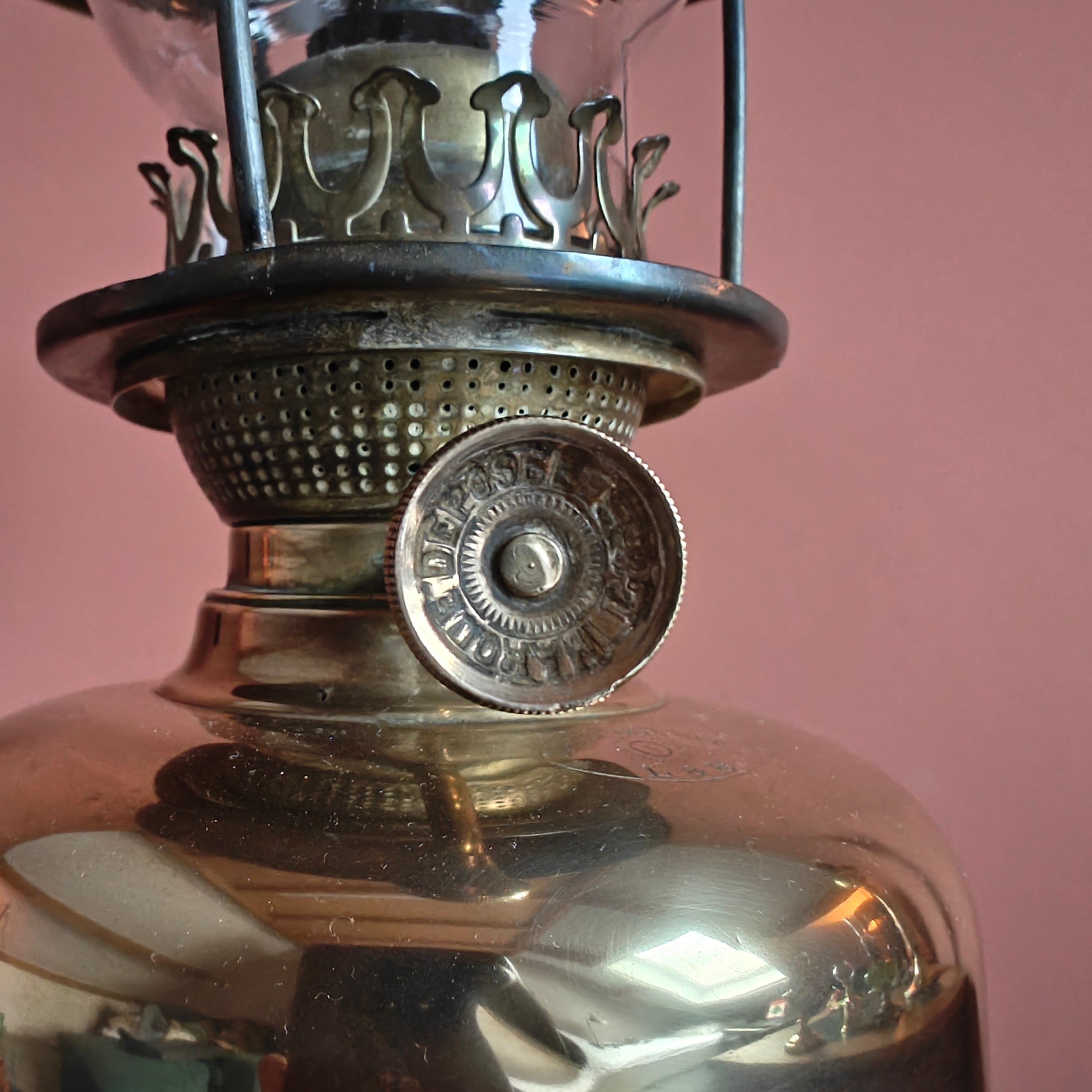 Elegant Brass Oil Lamp with Brass Shade – L & B Lempereur Bernard (Belgium), Featuring Unique Burner Design