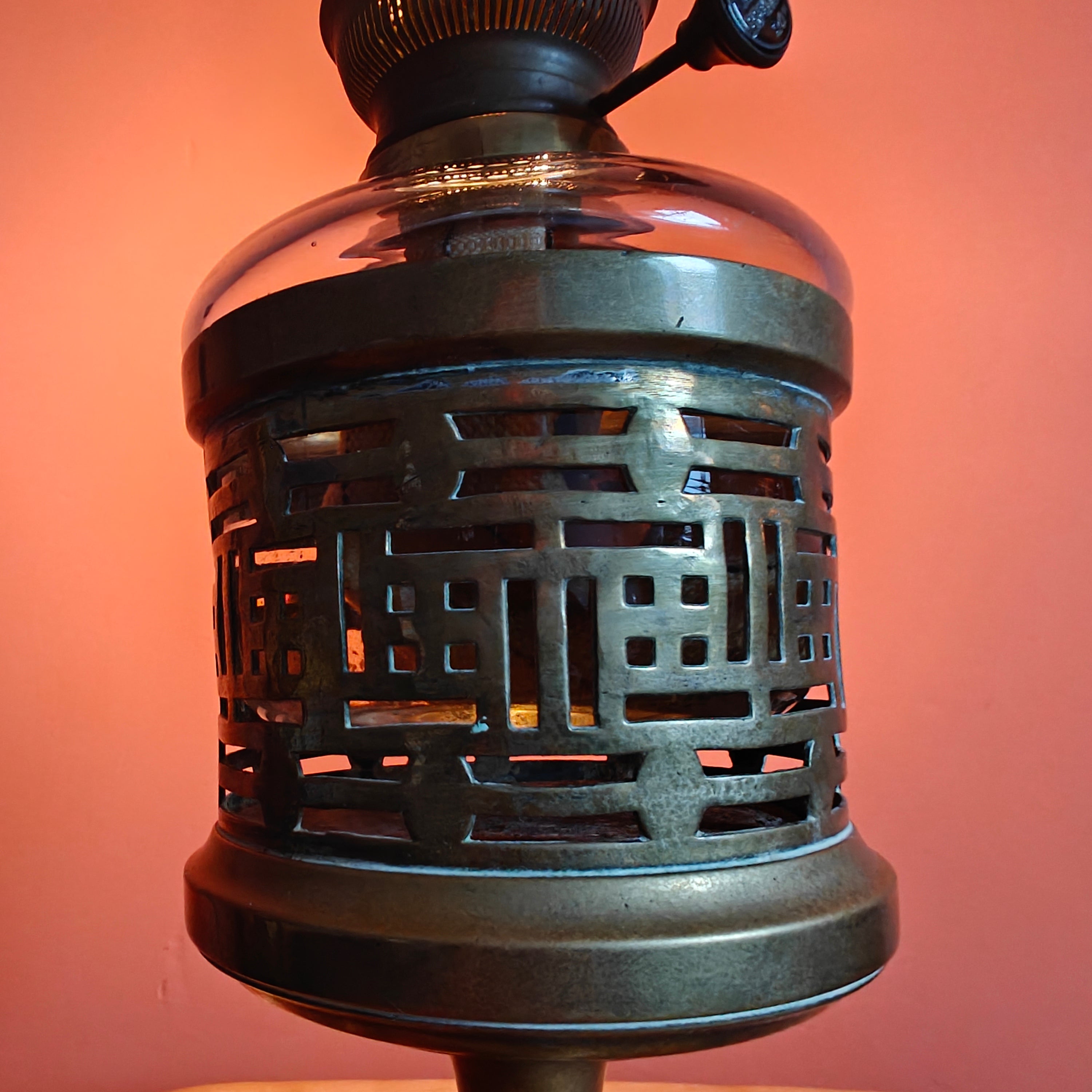 Extra-Large Antique Brass Oil Lamp – Brökelmann, Jaeger & Busse Burner (c.1900)
