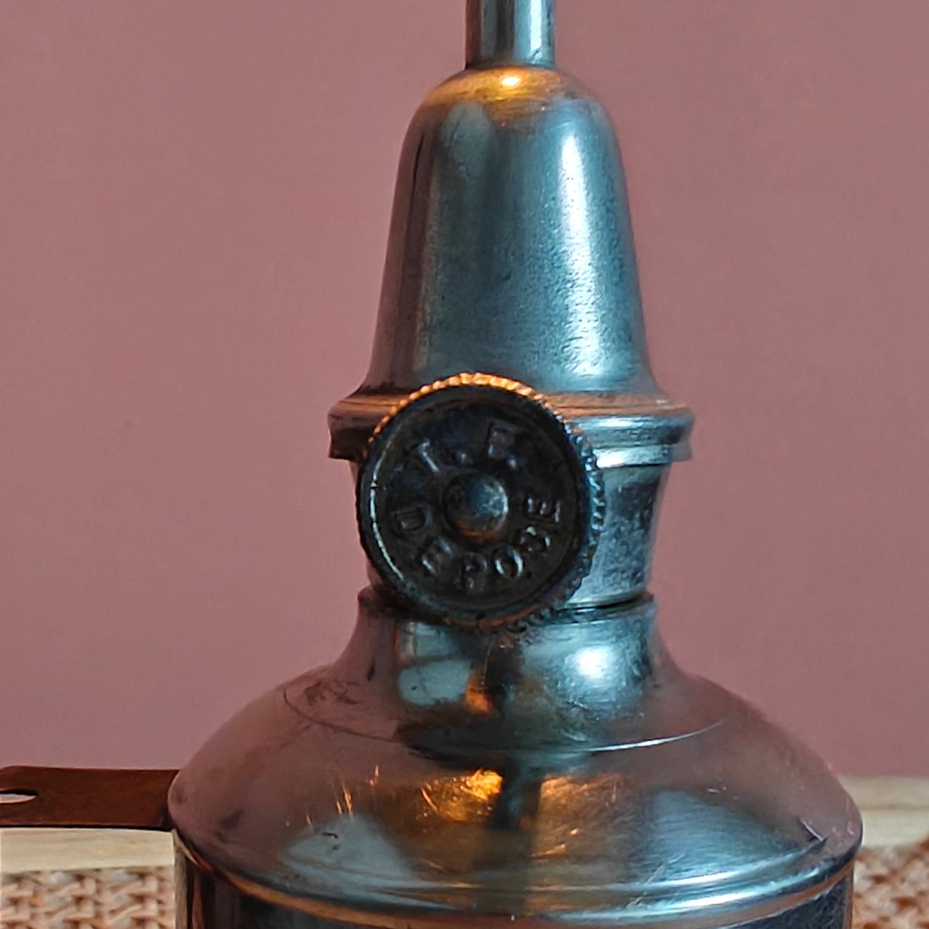 Close-up view of the burner on the Vintage French Oil Lamp – Pigeon Style with T.F. Déposé Burner (17 cm)