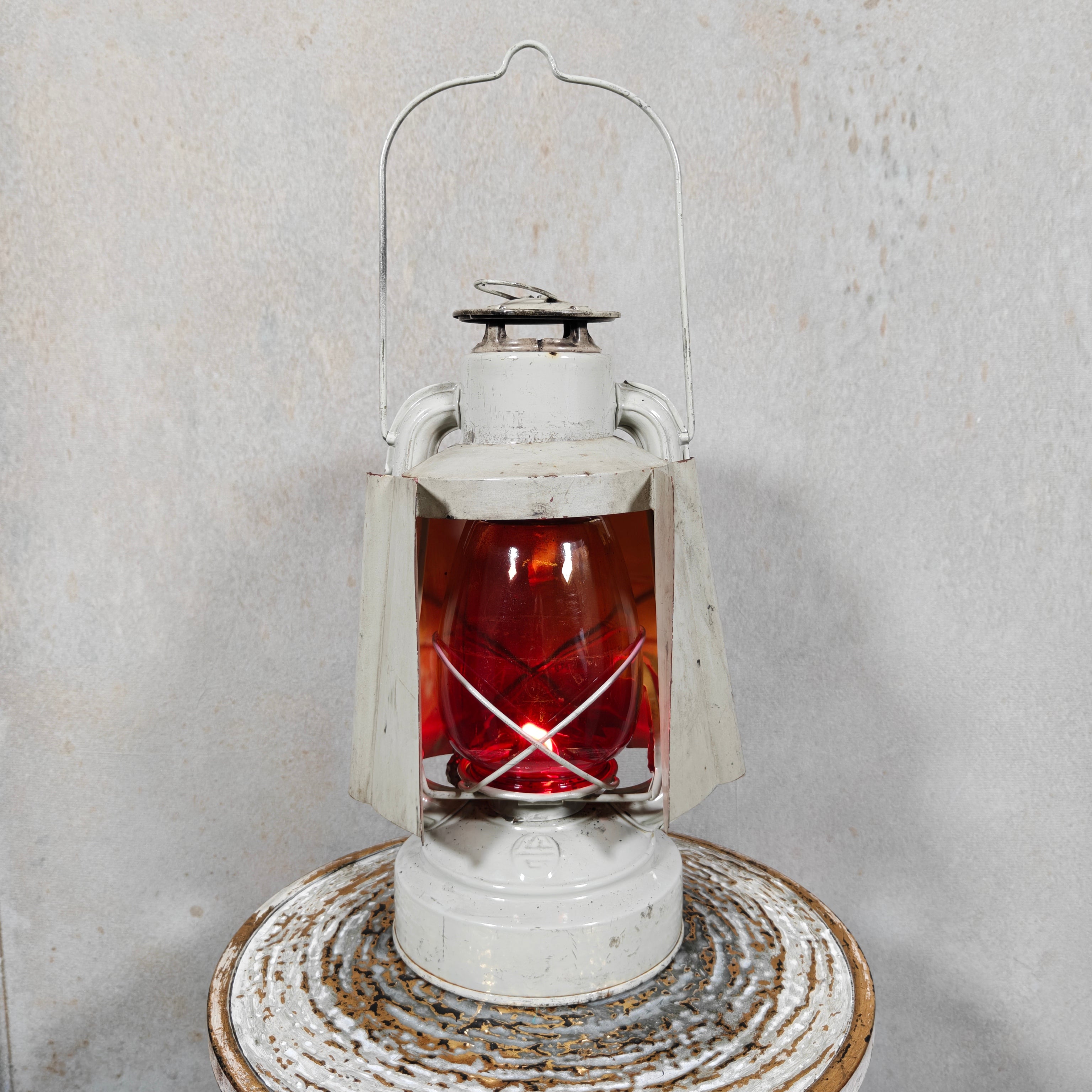 Vintage French ALG Hurricane Lantern – Signal Lantern with Red Glass Shield – Guillouard Nantes classic oil lamp with red glass and metal handle