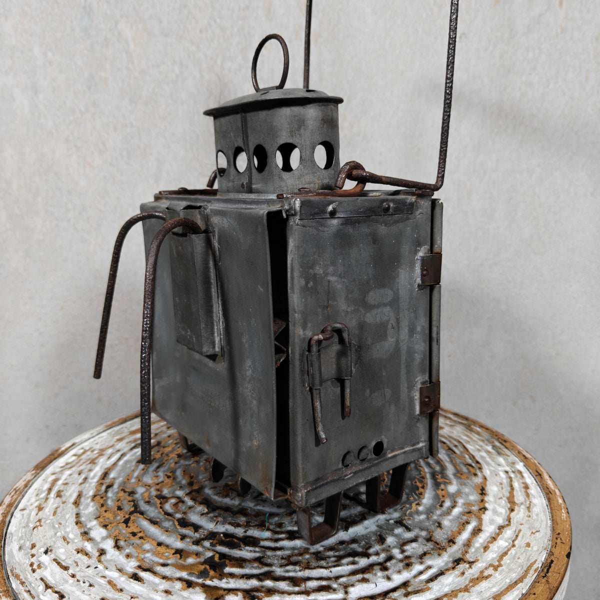 Very Rare Oil and Candle Trench Lamp – “Weltlaterne” by J. Schwarz & Co., Berlin – 1910–1920 – complete and working vintage lamp