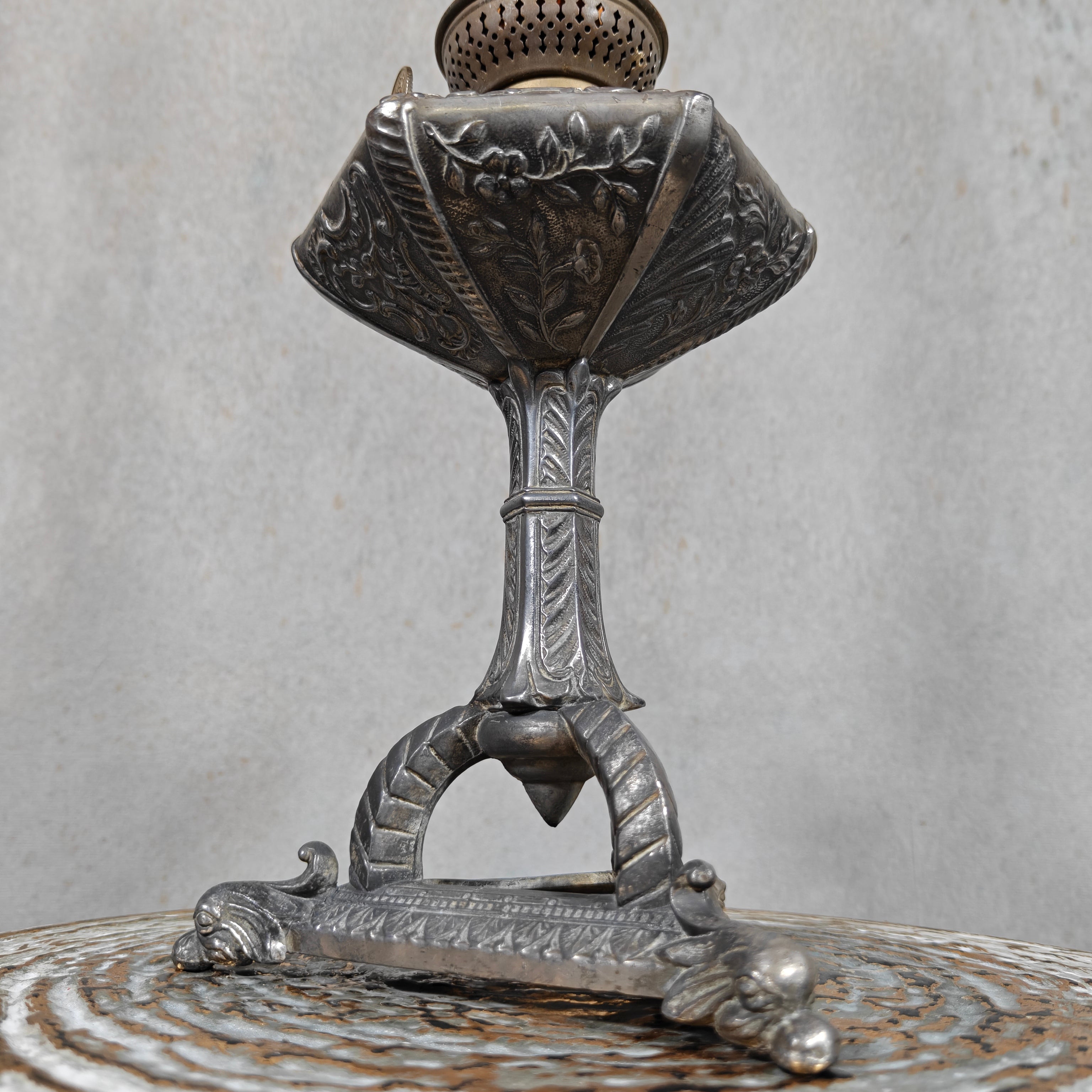 Unique Antique Tin Oil Lamp – Hexagonal Reservoir & Animal‑Head Feet (1930s–50s)