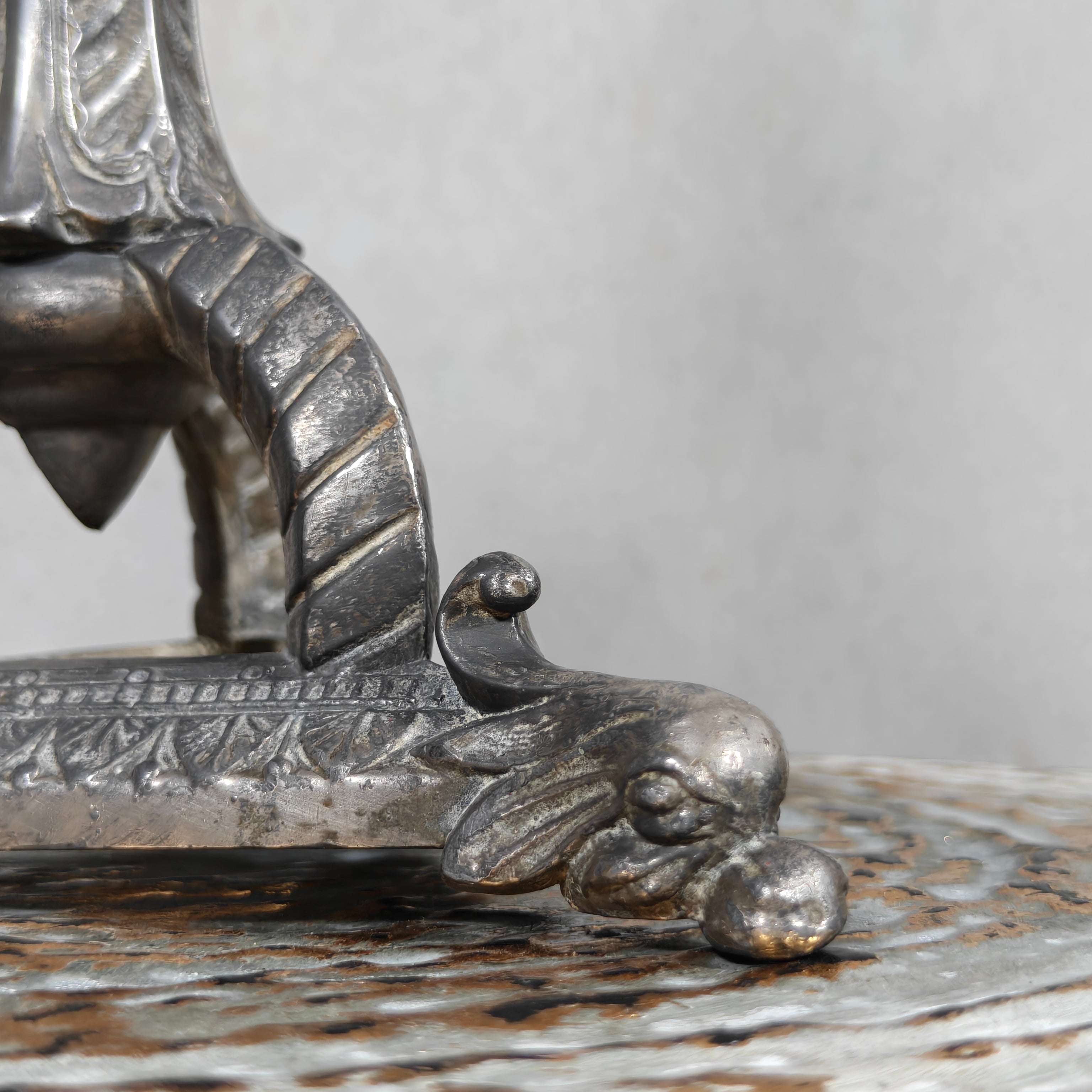 Unique Antique Tin Oil Lamp – Hexagonal Reservoir & Animal‑Head Feet (1930s–50s)