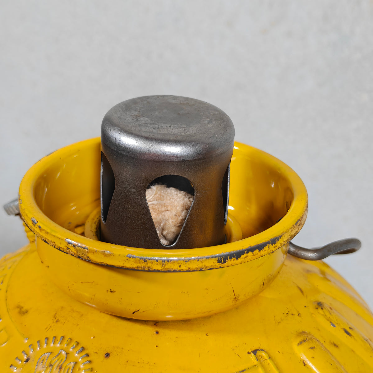 Feuerhand Warning Torch / Warnfackel Diesel K8002 – Unused NOS Condition, With Original Storm Matches
