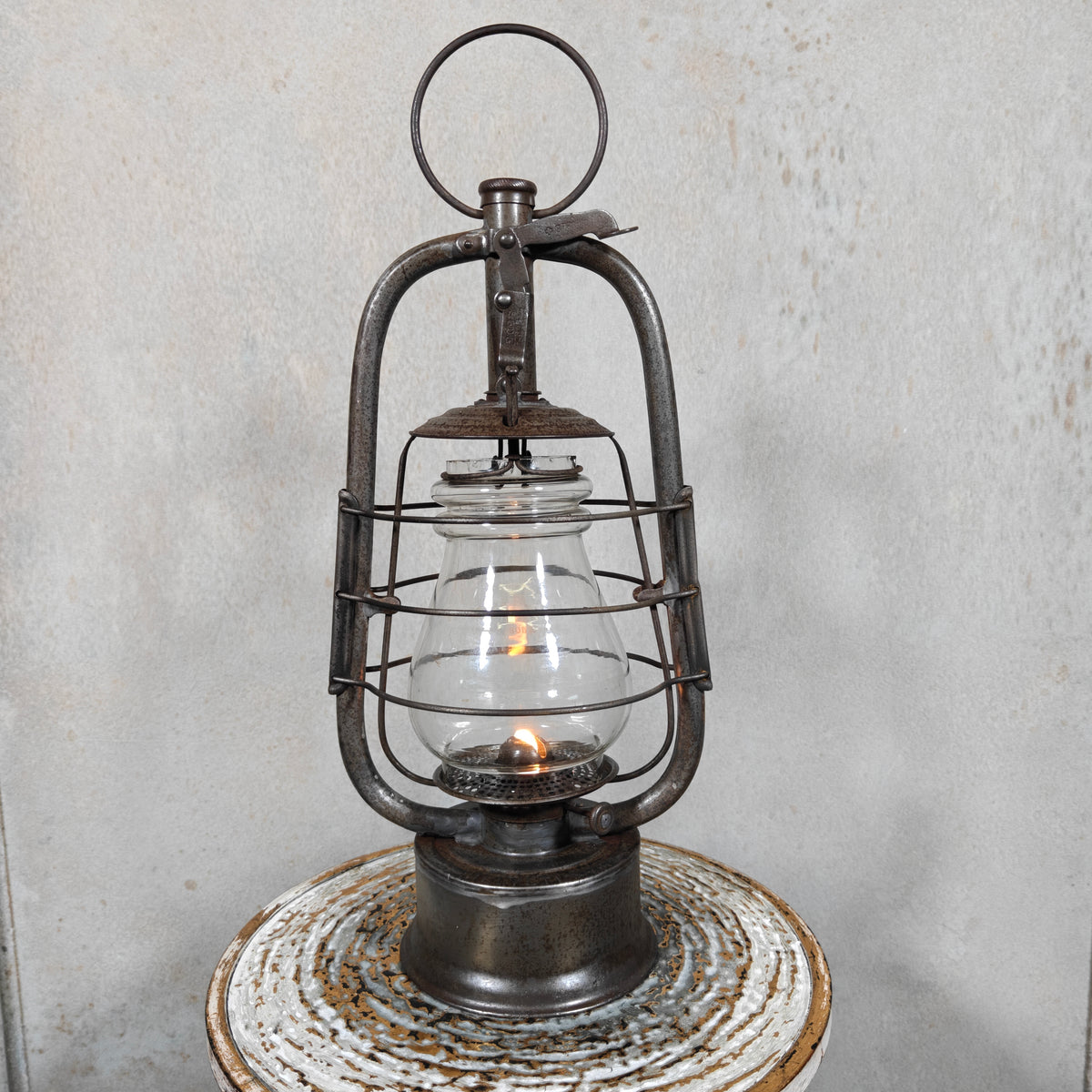 Helvetia Storm Lantern – Rare Swiss Egloff & Cie Model (c. 1920) – Original Marked Glass – Fully Working