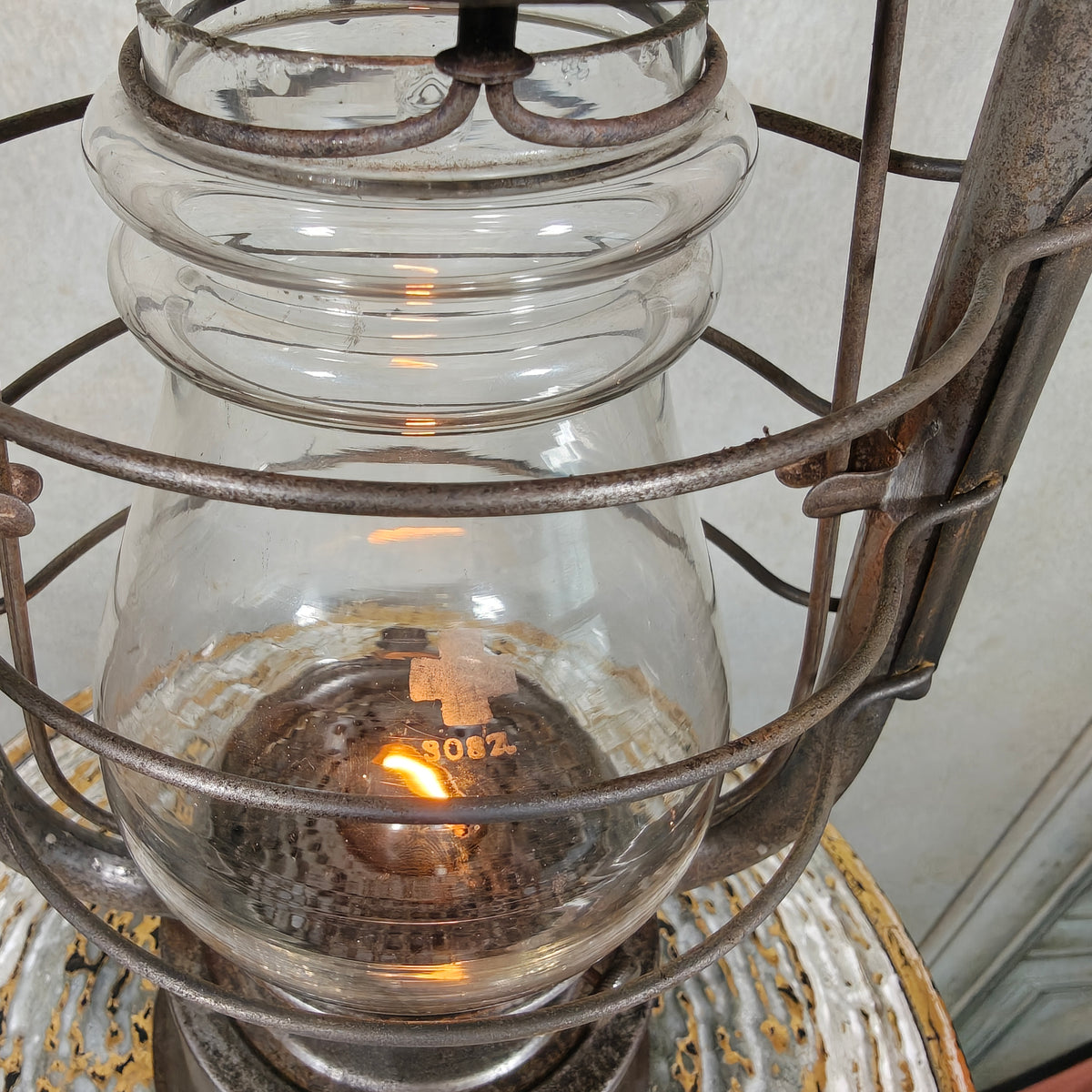 Helvetia Storm Lantern – Rare Swiss Egloff & Cie Model (c. 1920) – Original Marked Glass – Fully Working