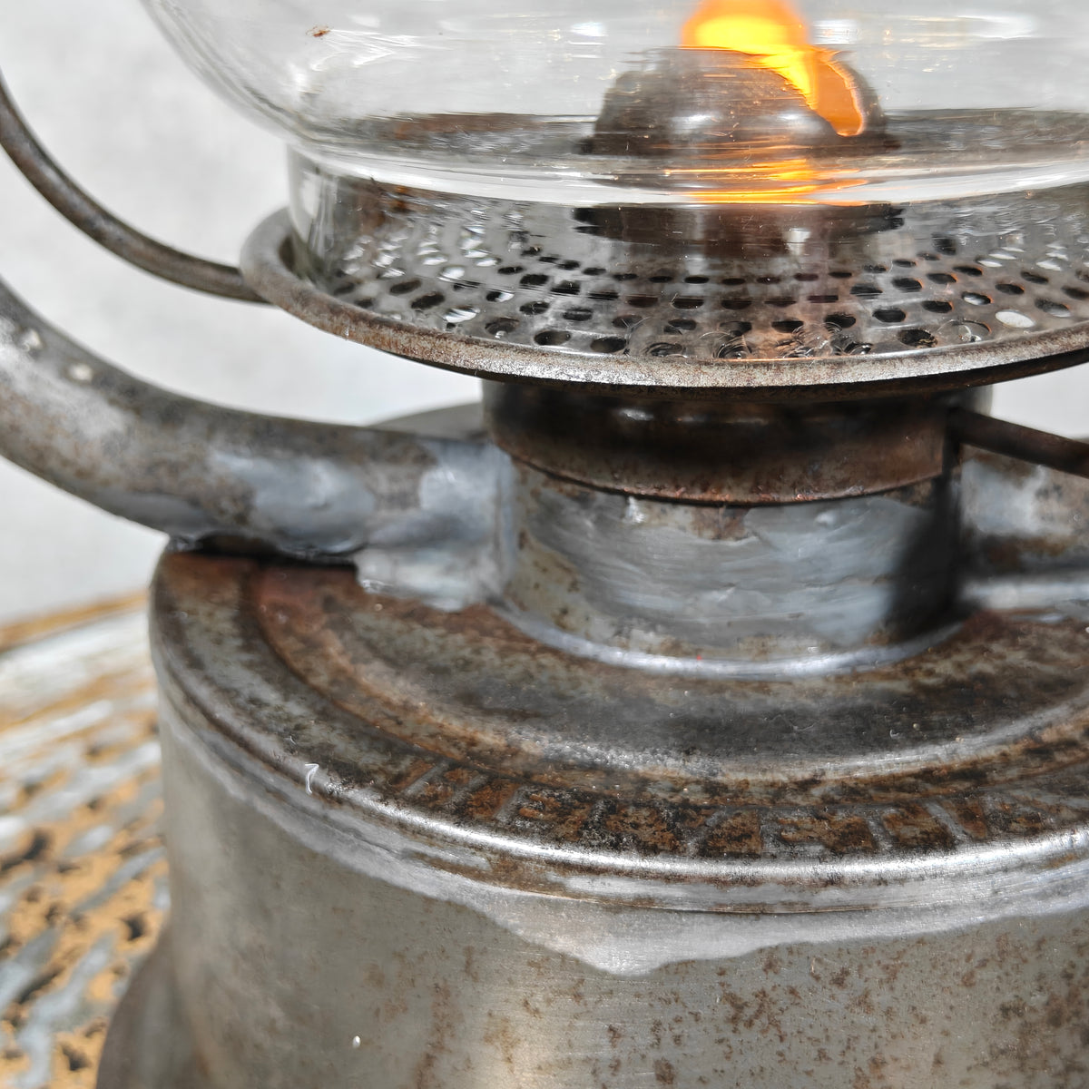 Helvetia Storm Lantern – Rare Swiss Egloff & Cie Model (c. 1920) – Original Marked Glass – Fully Working