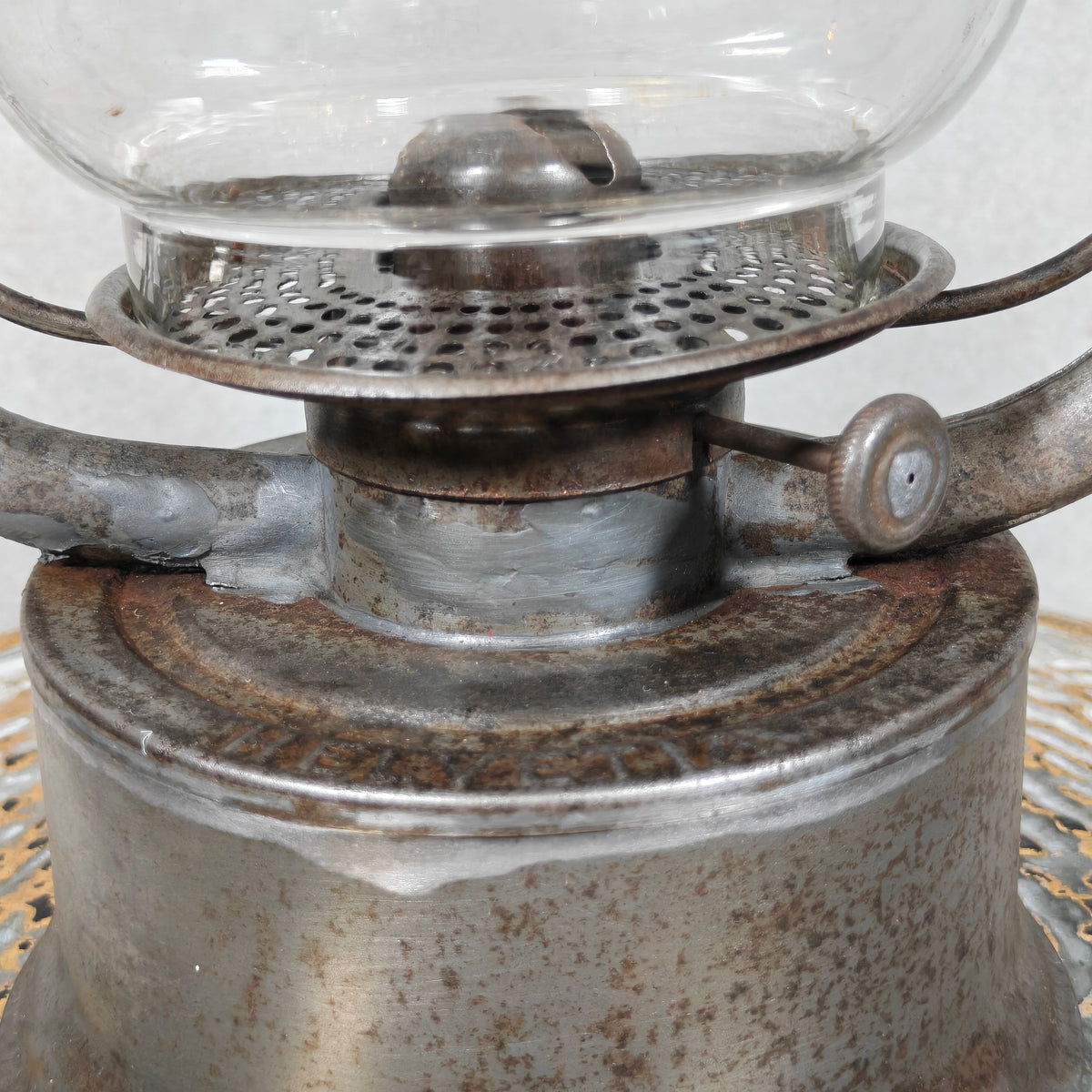 Helvetia Storm Lantern – Rare Swiss Egloff & Cie Model (c. 1920) – Original Marked Glass – Fully Working