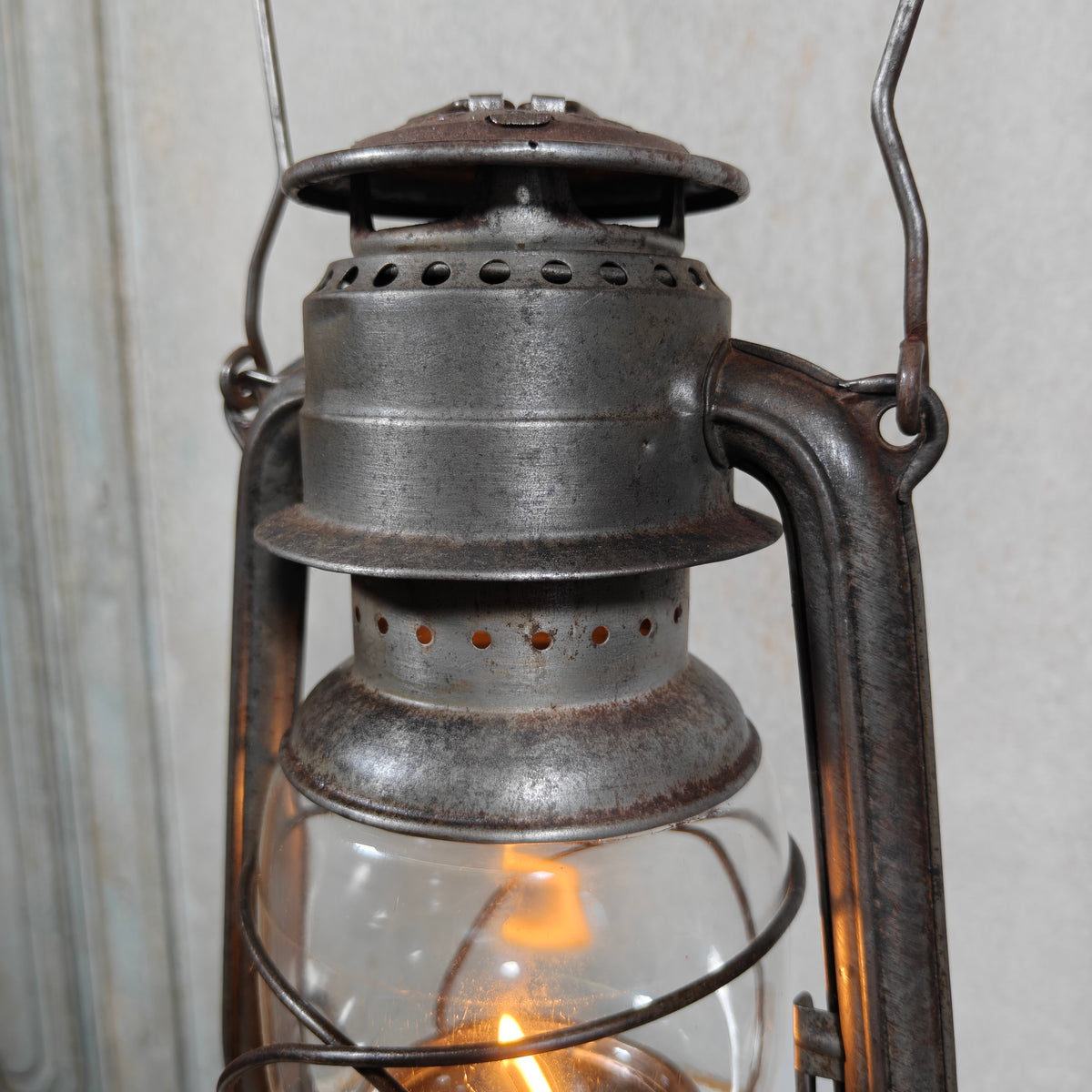 Rare Feuerhand 270 “SUPERFLAM” Hurricane Lantern – Late 1930s