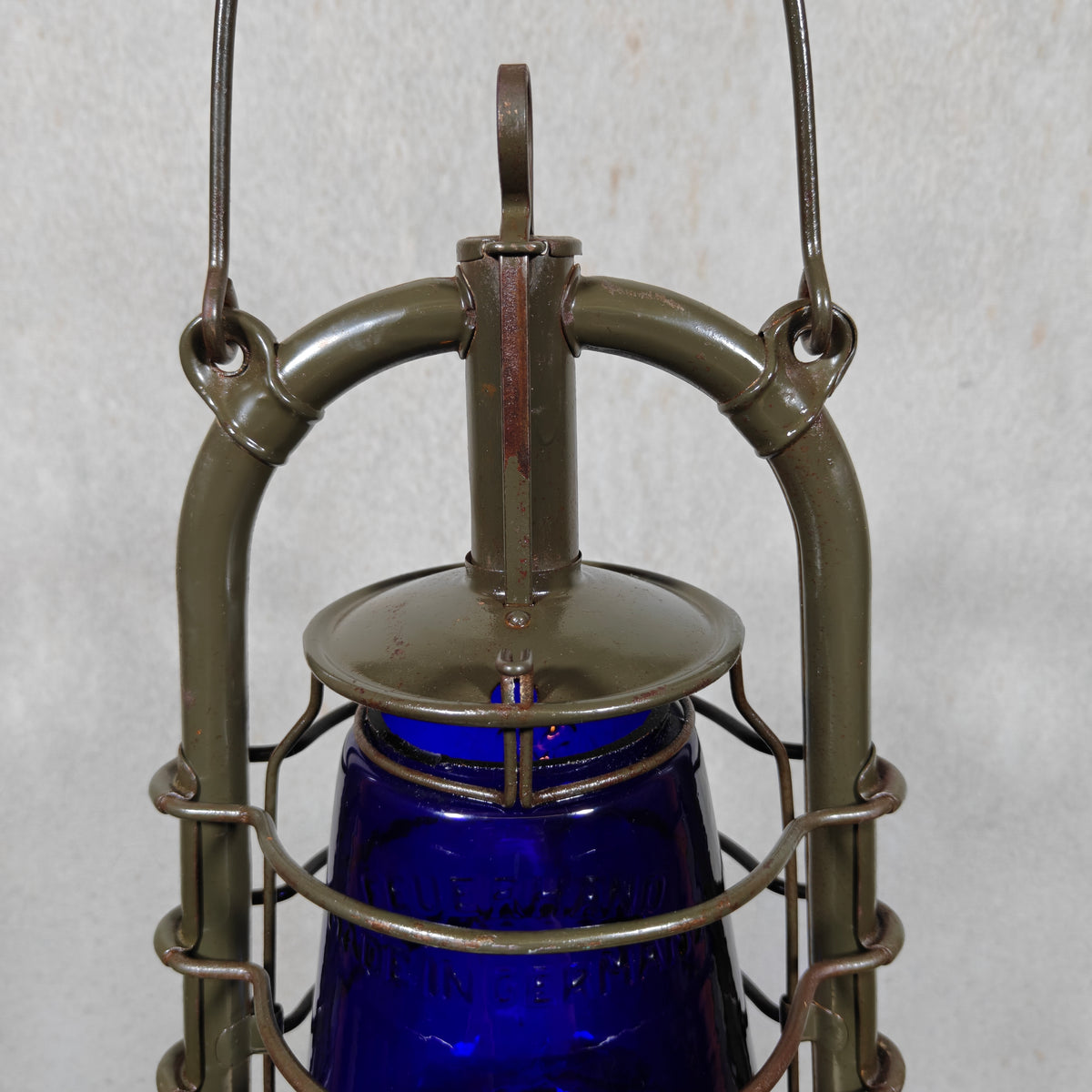 Stunning Original Feuerhand 201 hurricane Lantern, original paint (1930s) – Rare Blue Glass