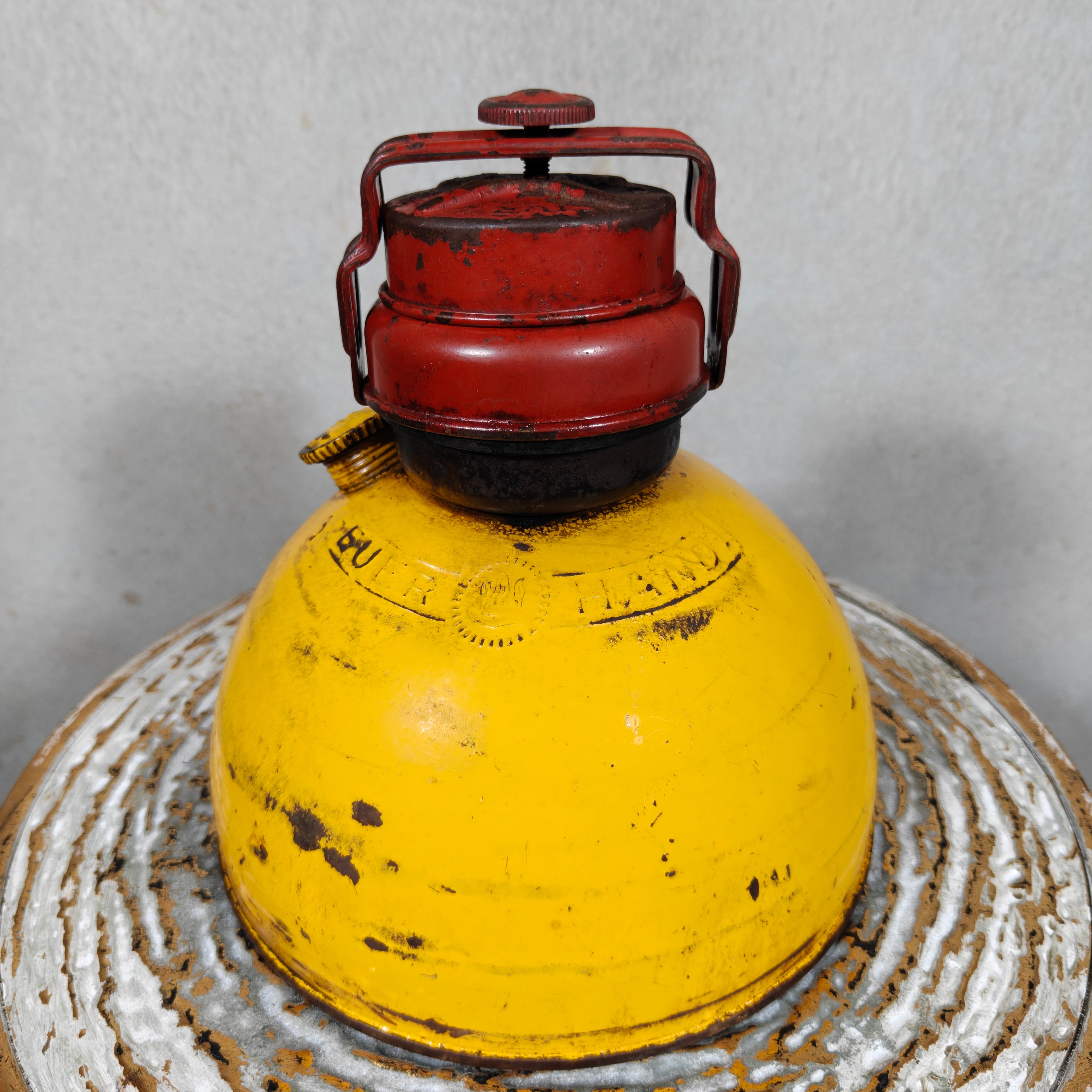 Feuerhand WarnFackel Diesel K8002 -  Rare Early Version – Complete with Matches – Working Condition – c. 1960s