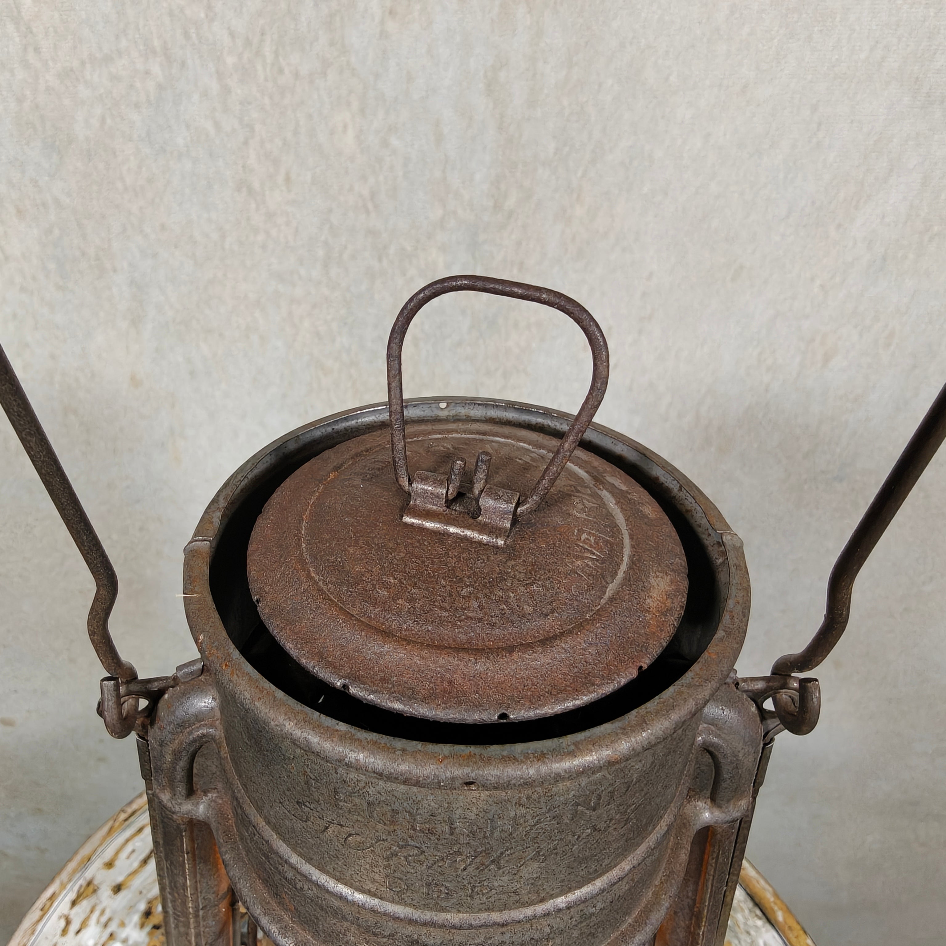 Special hurricane lantern – Feuerhand 276 STK Sturmkappe – in good, usable condition.