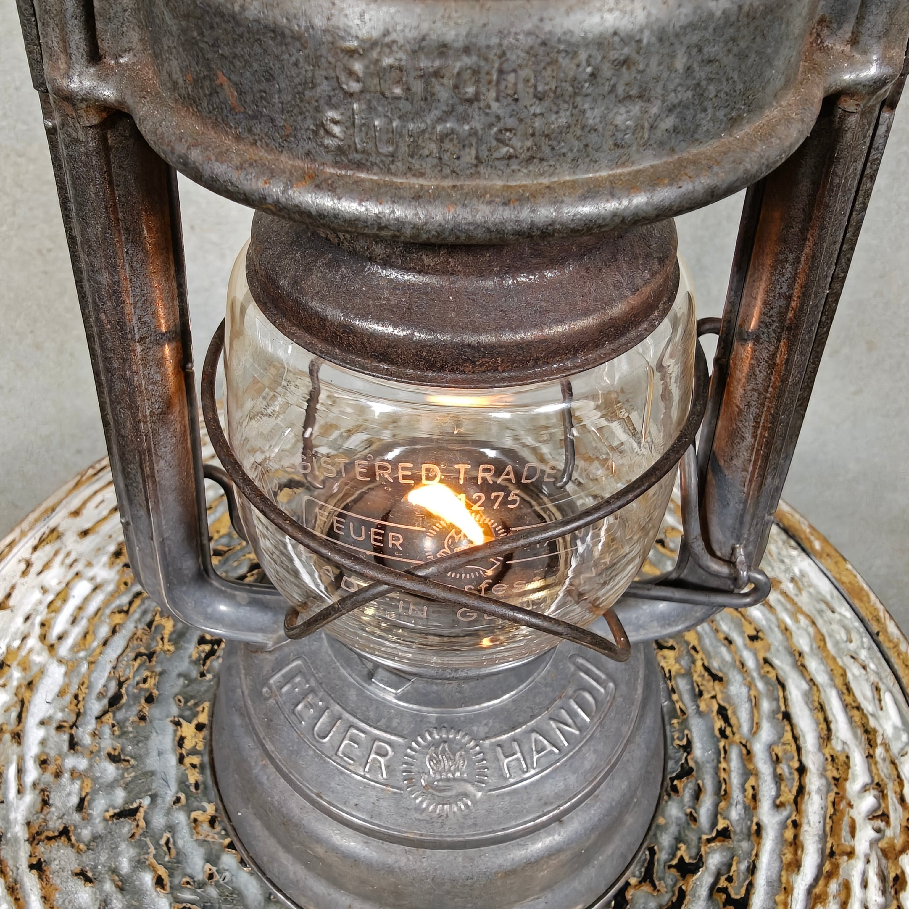 Special hurricane lantern – Feuerhand 276 STK Sturmkappe – in good, usable condition.