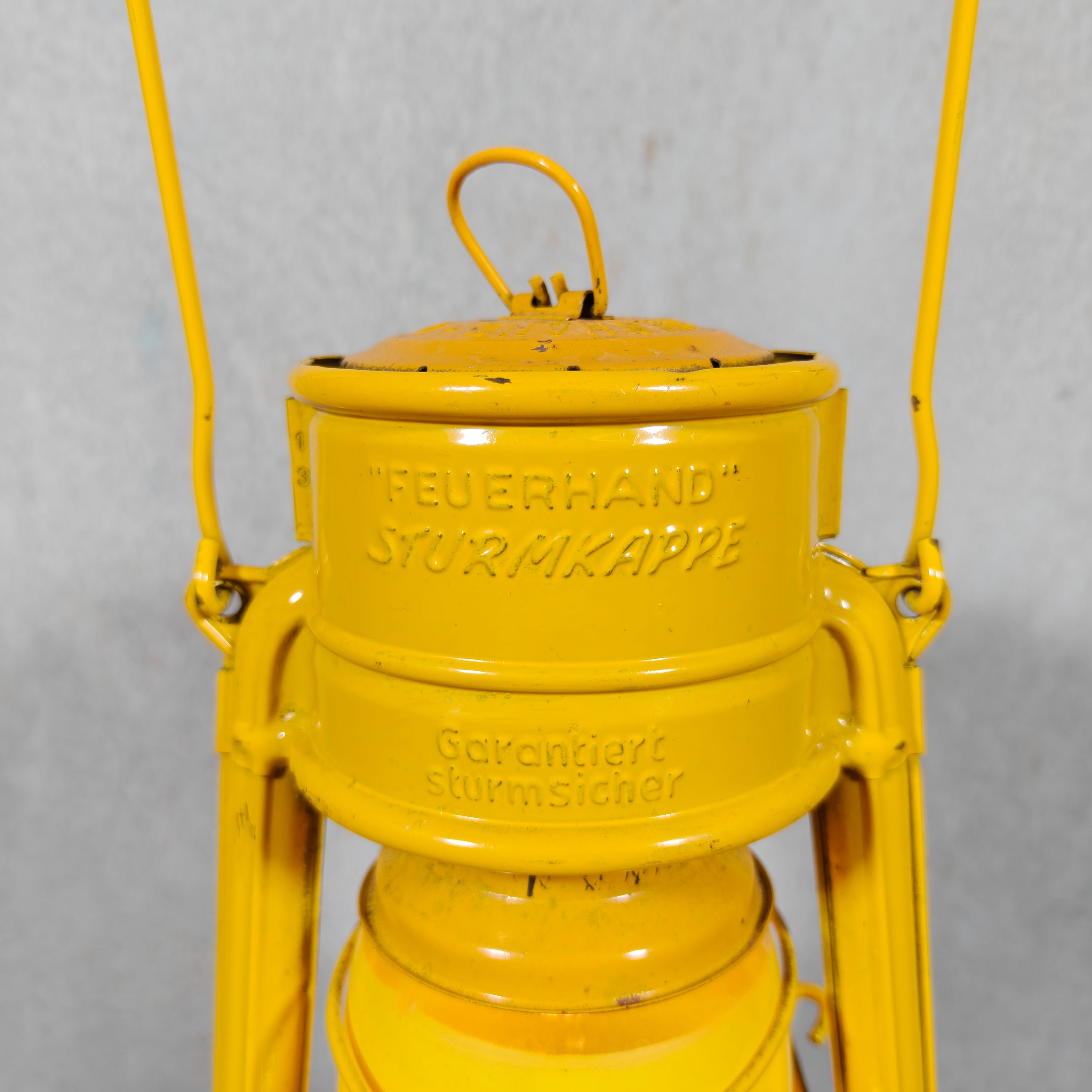 Beautiful hurricane lantern – Feuerhand 276 STK/70 Western Germany – Baby Special safety lantern / construction lantern – In very good condition