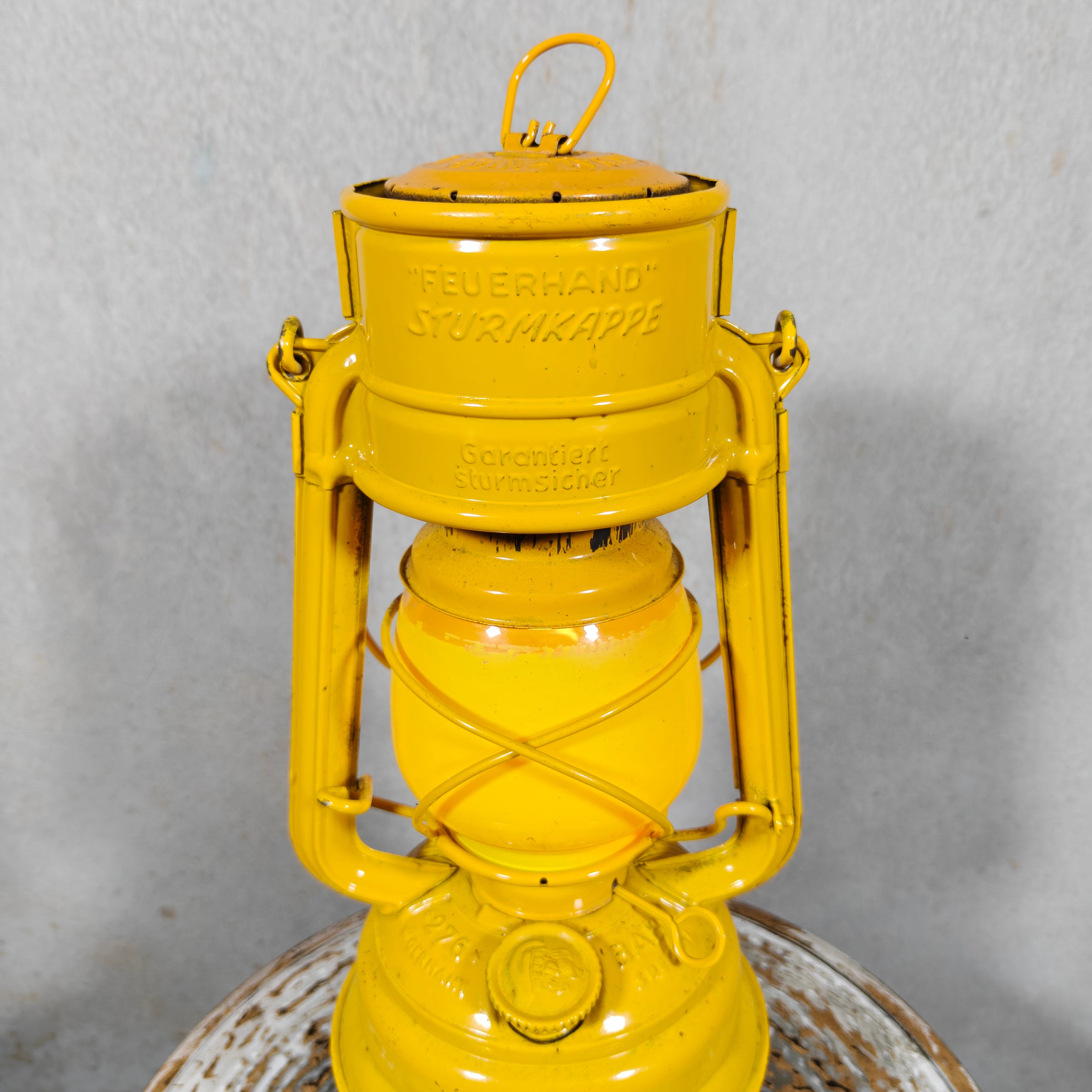 Beautiful hurricane lantern – Feuerhand 276 STK/70 Western Germany – Baby Special safety lantern / construction lantern – In very good condition
