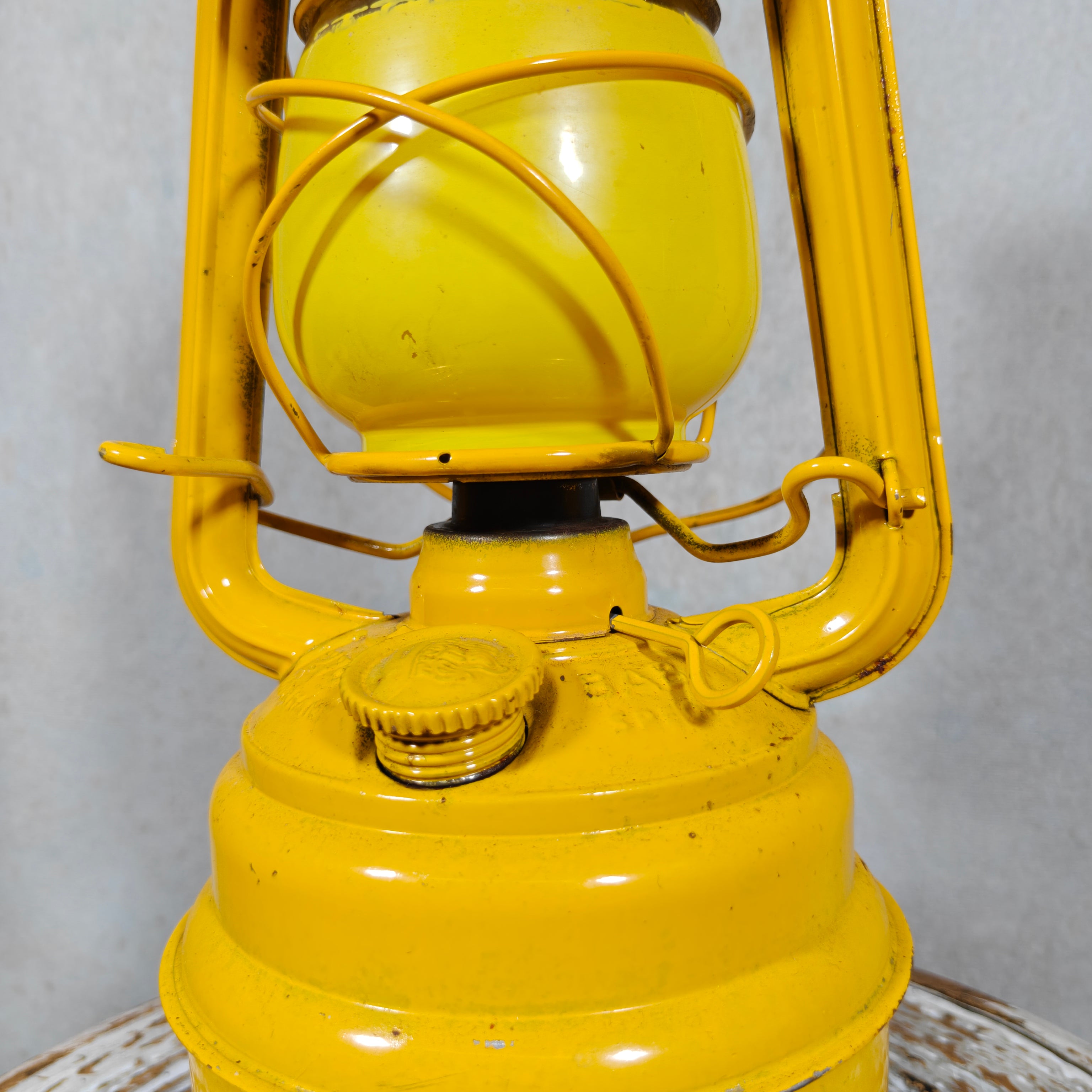 Beautiful hurricane lantern – Feuerhand 276 STK/70 Western Germany – Baby Special safety lantern / construction lantern – In very good condition