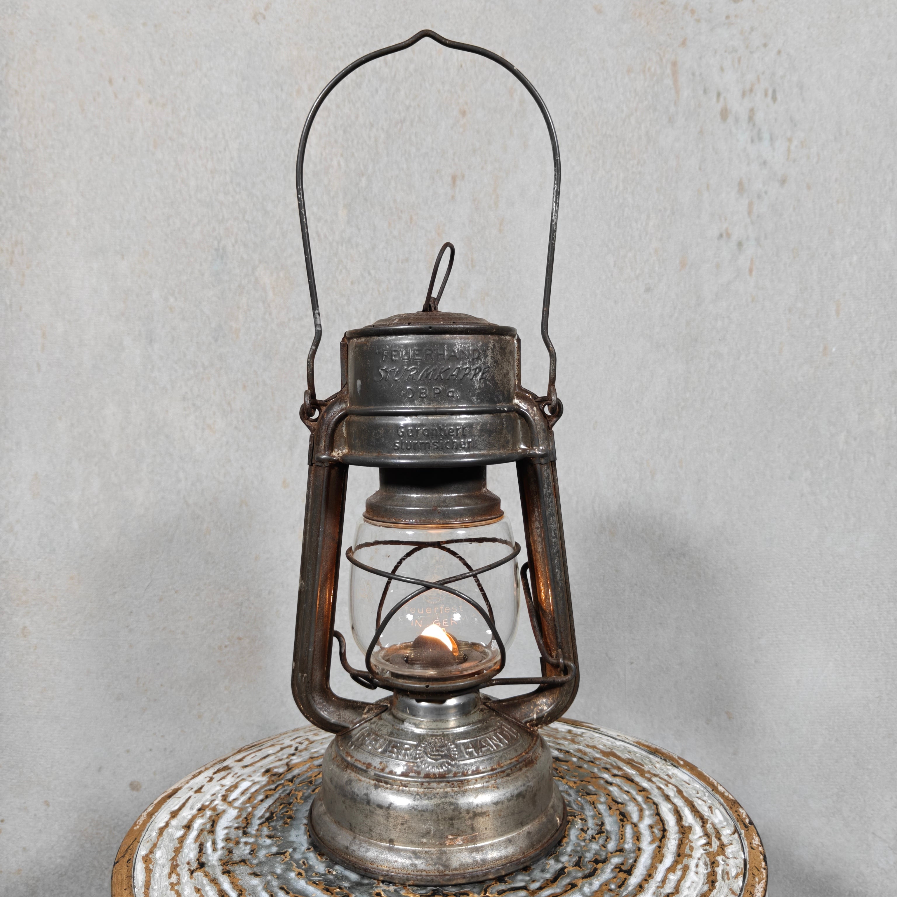 Special hurricane lantern - K1452 – Feuerhand 276 STK Sturmkappe – in good usable condition