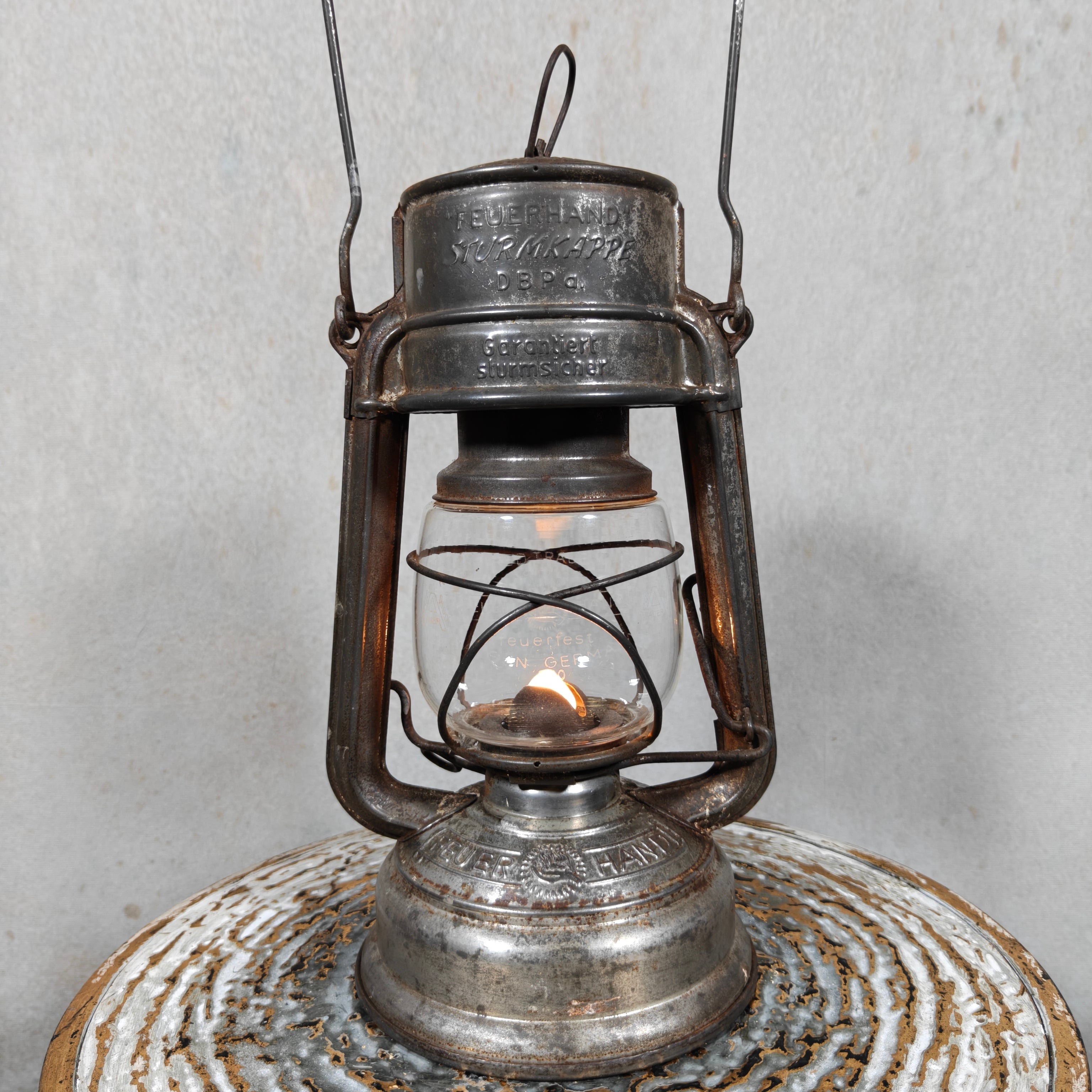 Special hurricane lantern - K1452 – Feuerhand 276 STK Sturmkappe – in good usable condition