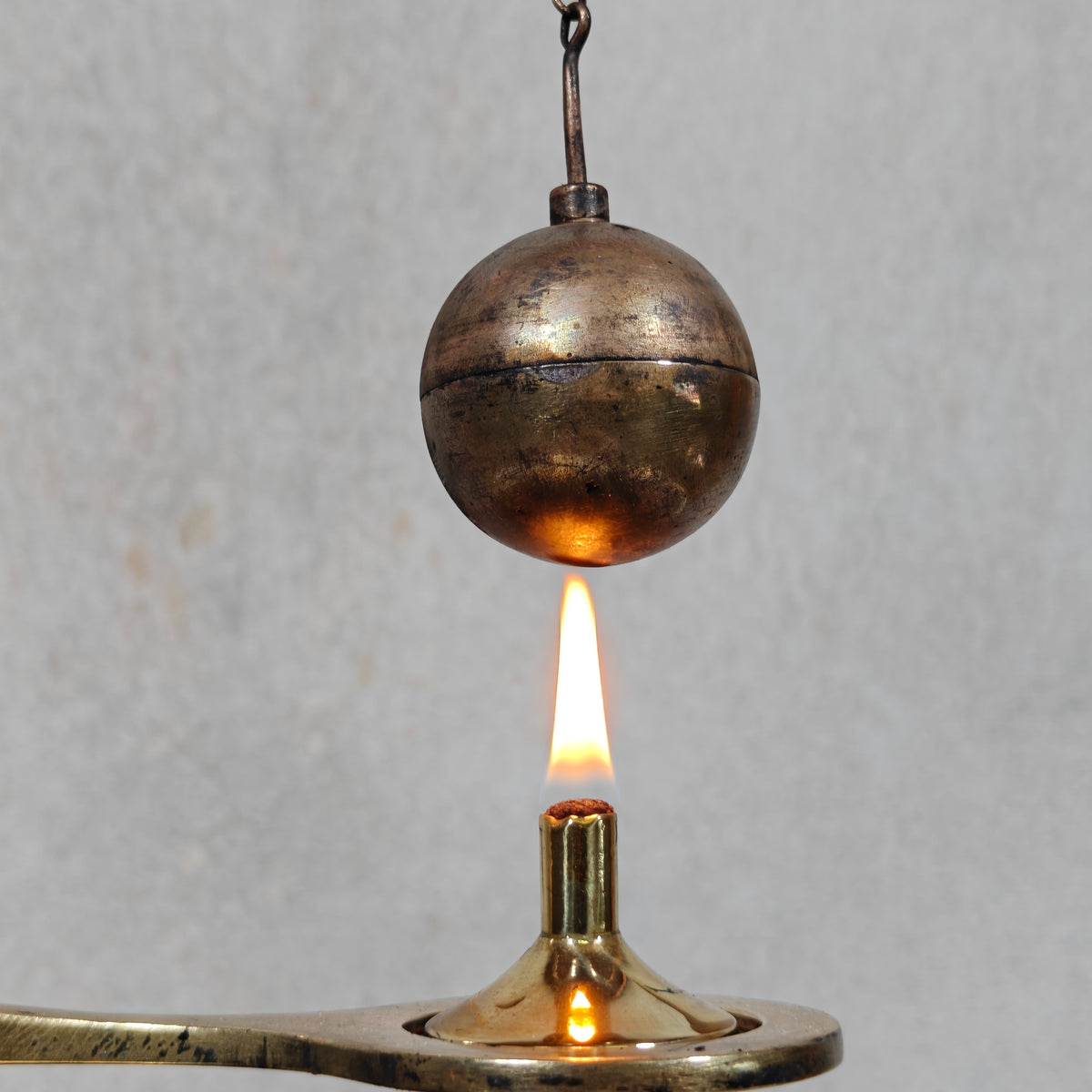Fascinating Historical Physics Instrument – ’s Gravesande’s Ball and Ring with Oil Lamp (ca. 1875–1900)