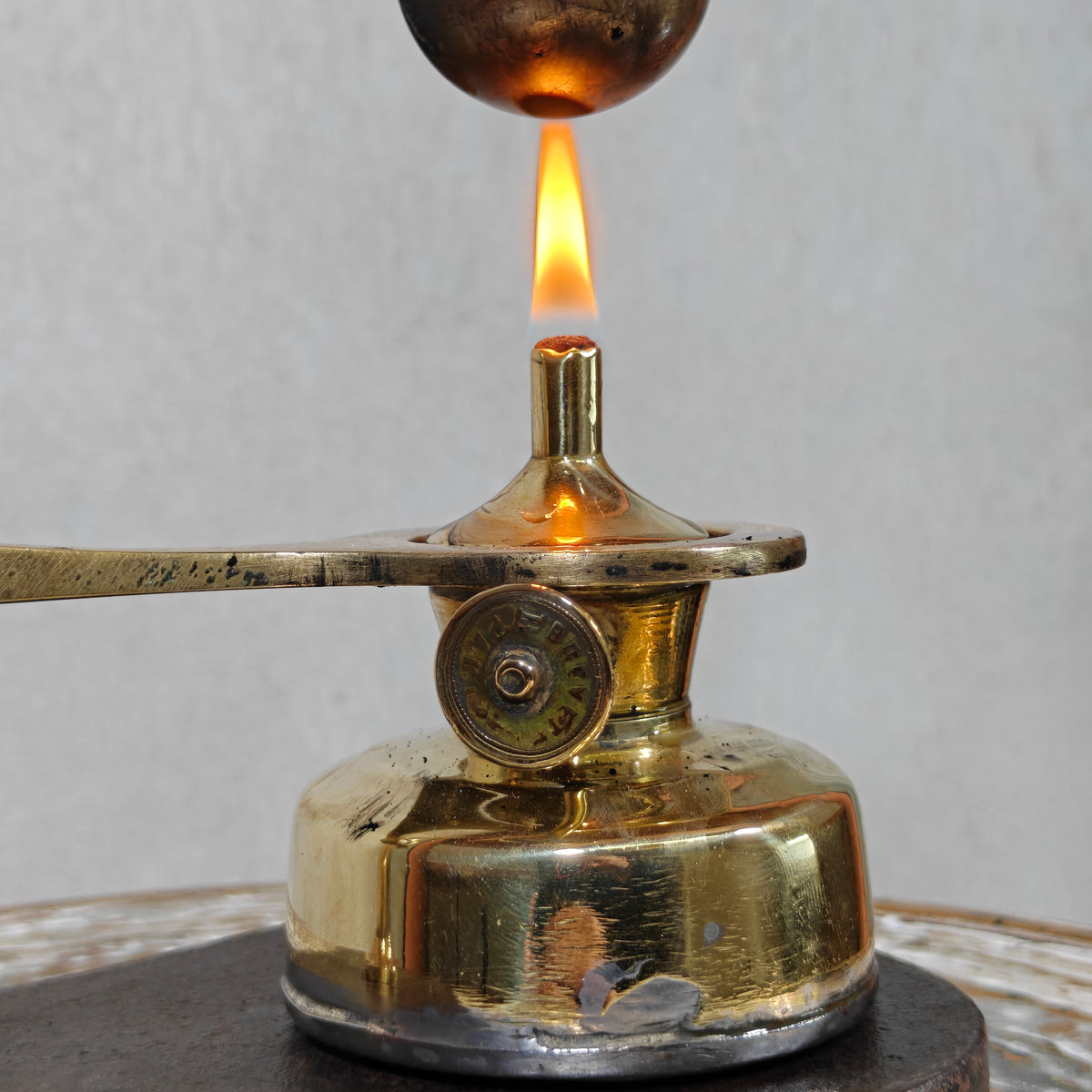 Fascinating Historical Physics Instrument – ’s Gravesande’s Ball and Ring with Oil Lamp (ca. 1875–1900)