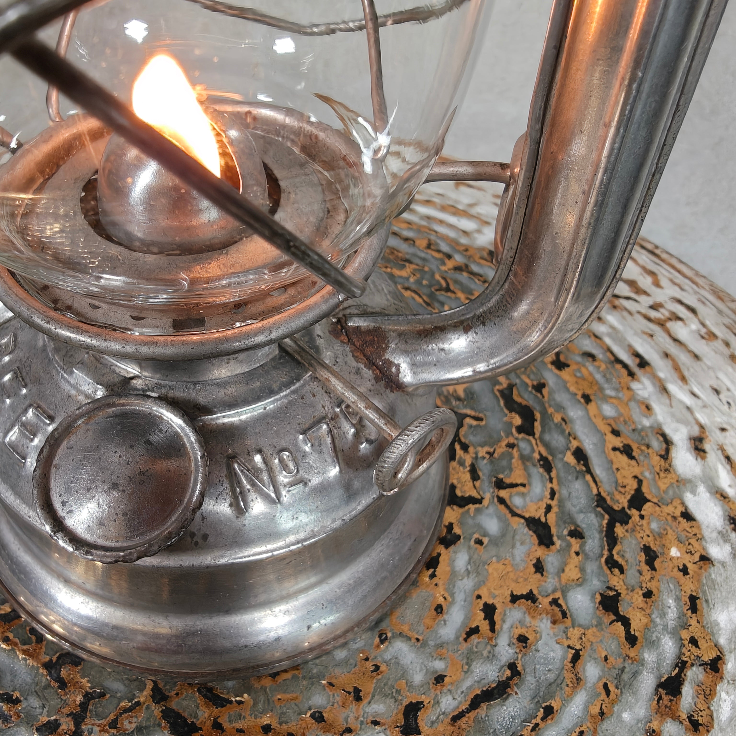 Beautiful and Rare German Hurricane Lantern – Bee 75, Look‑alike of the Bat 158, Made in Germany, 1970s/1980s