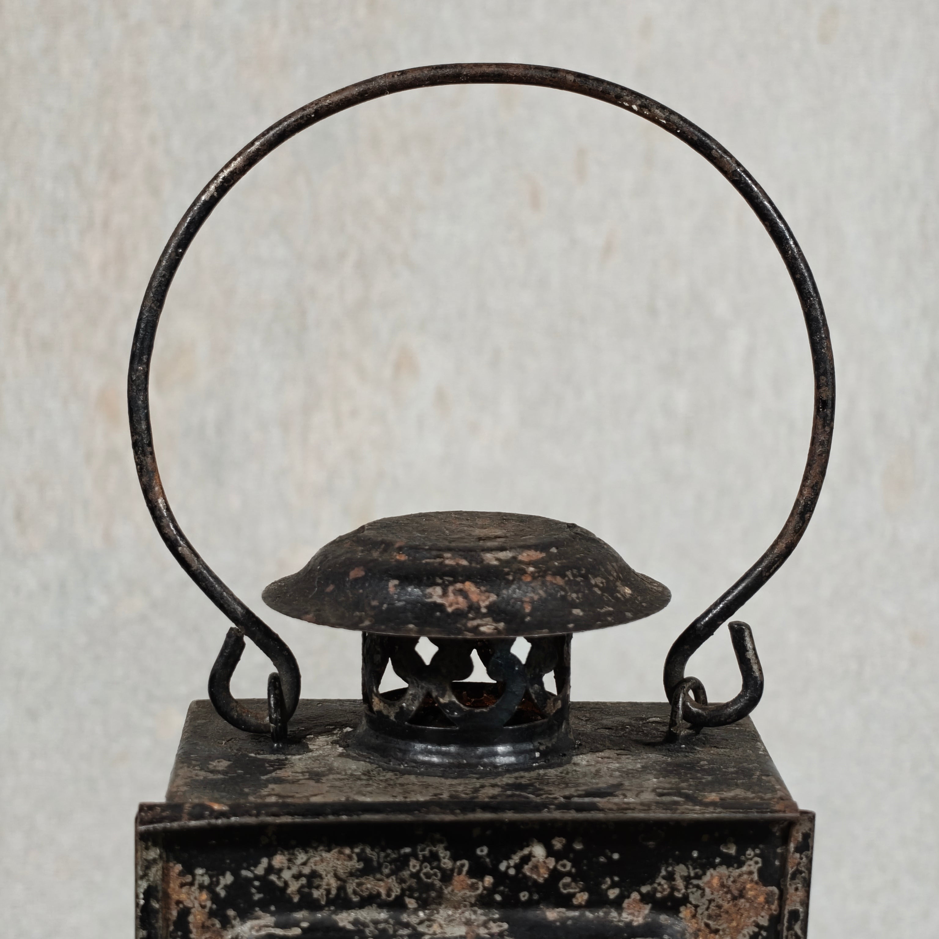Unique Small Vintage Hand Lantern Oil Lamp – Hand Lamp with Glass, Complete and Working