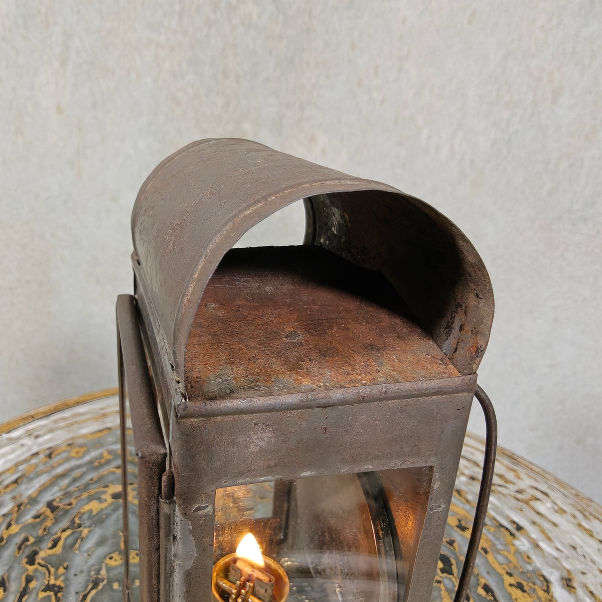 Old & Vintage Hand Lantern Oil Lamp – Hand Lamp with Glass, Complete and Working