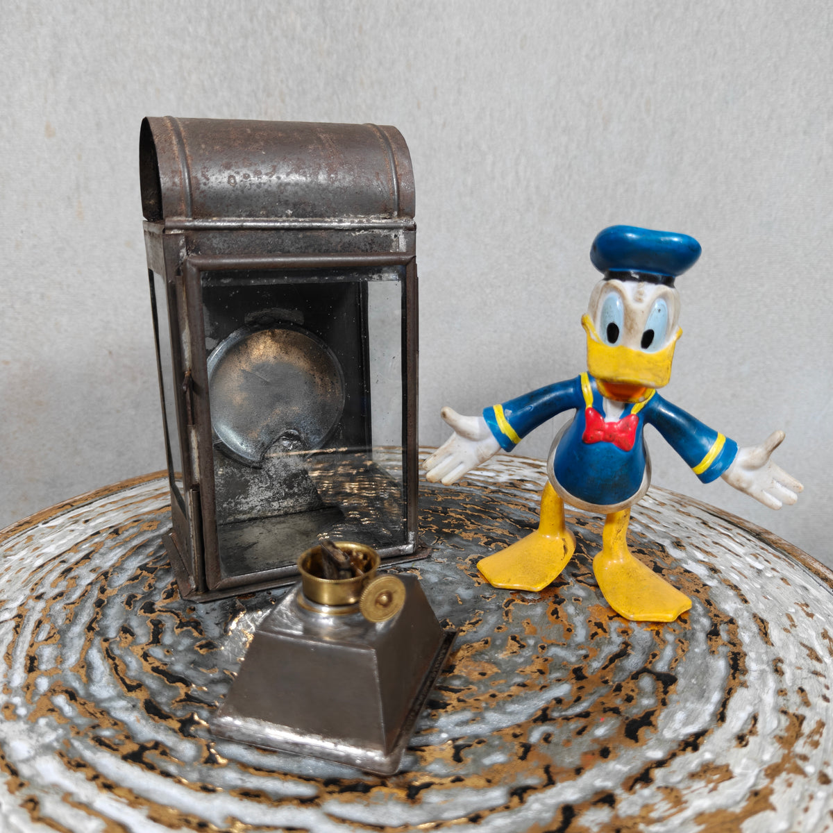 Old & Vintage Hand Lantern Oil Lamp – Hand Lamp with Glass, Complete and Working