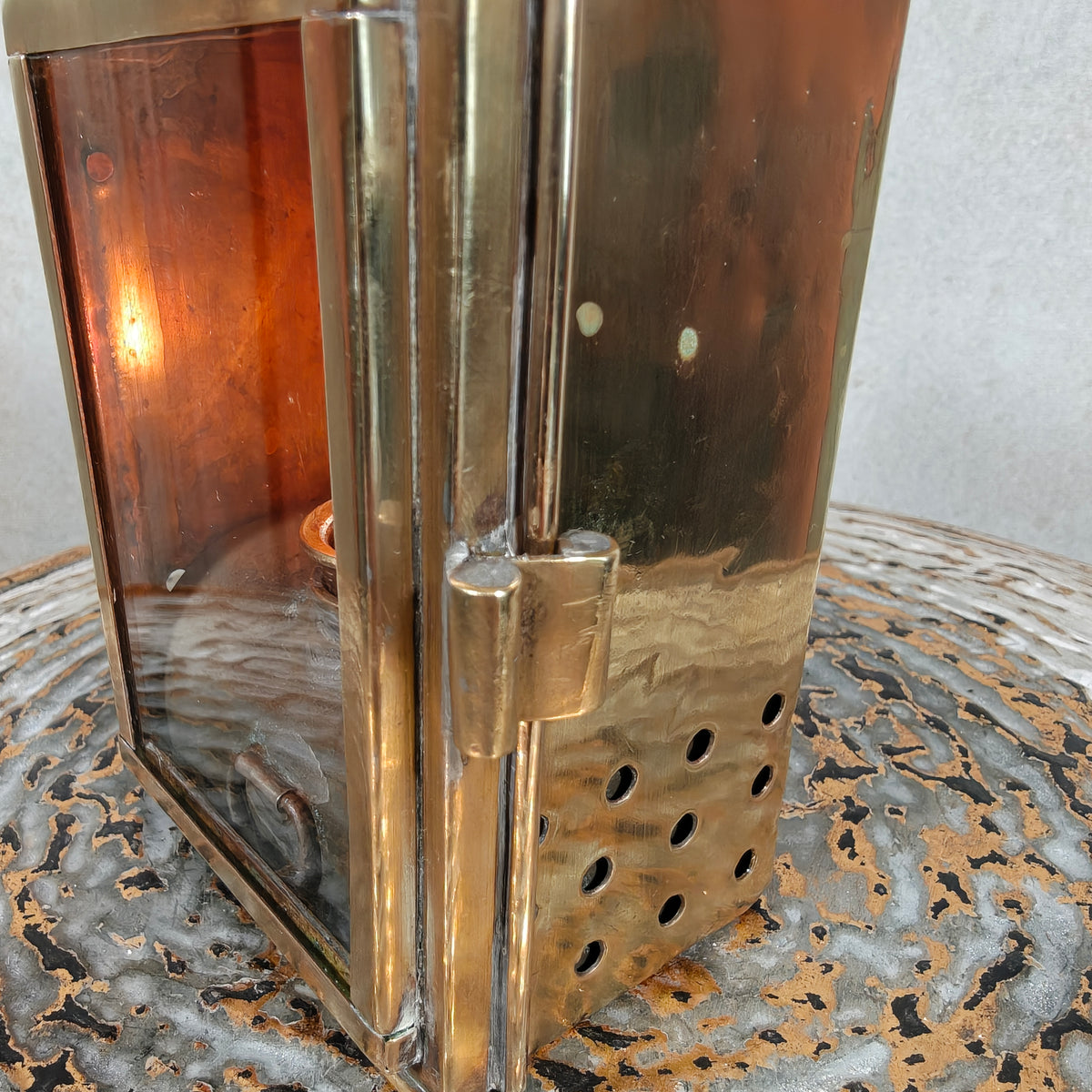 Fantastic Brass Oil Lamp / Hand Lantern – Rare, Heavy‑Duty Model, Fully Working
