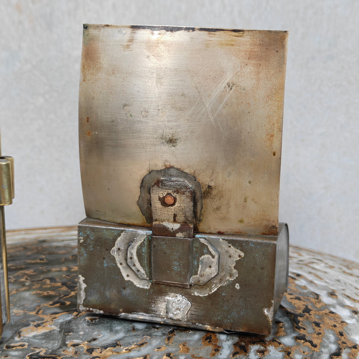 Fantastic Brass Oil Lamp / Hand Lantern – Rare, Heavy‑Duty Model, Fully Working