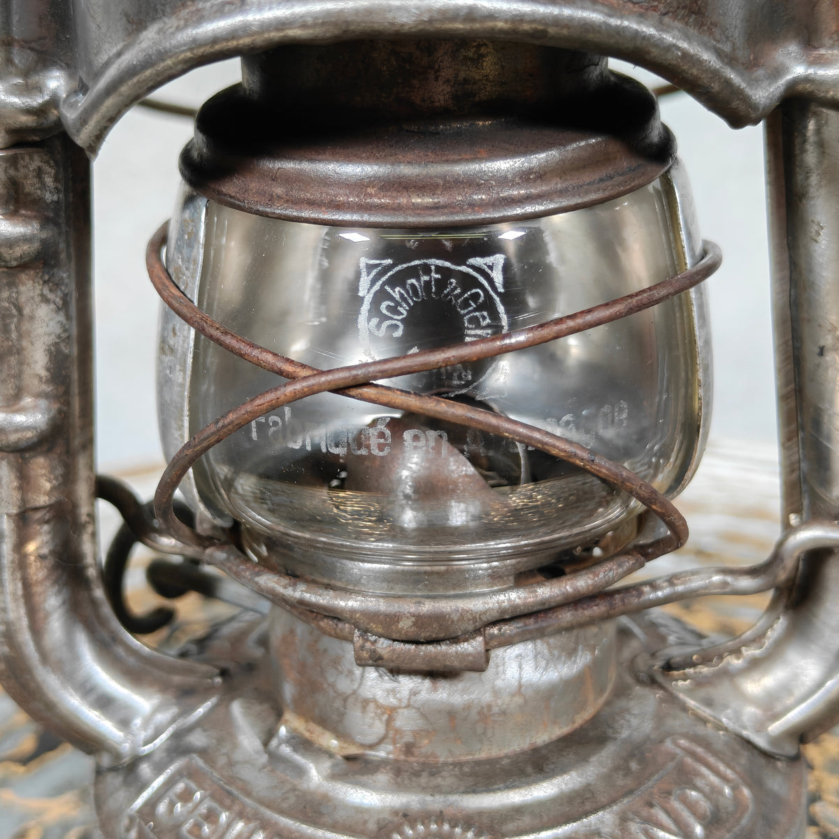 Feuerhand 75 STK K “Atom” Hurricane Lantern – Rare Pre‑War Sturmkappe Model with Mounting Bracket & Reflector
