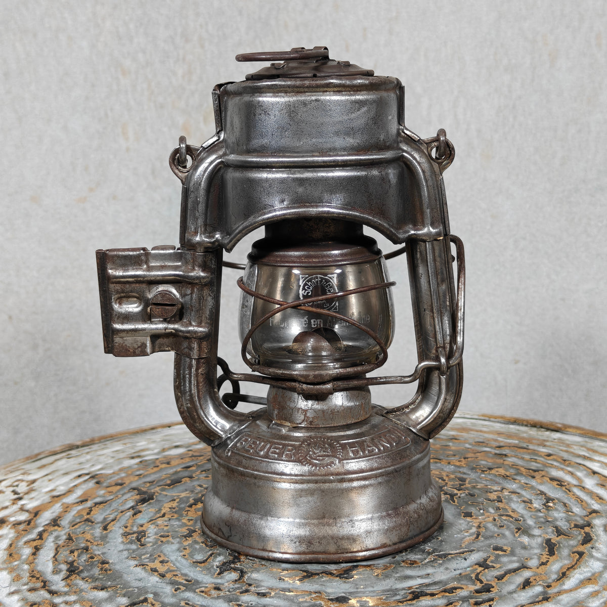 Feuerhand 75 STK K “Atom” Hurricane Lantern – Rare Pre‑War Sturmkappe Model with Mounting Bracket & Reflector