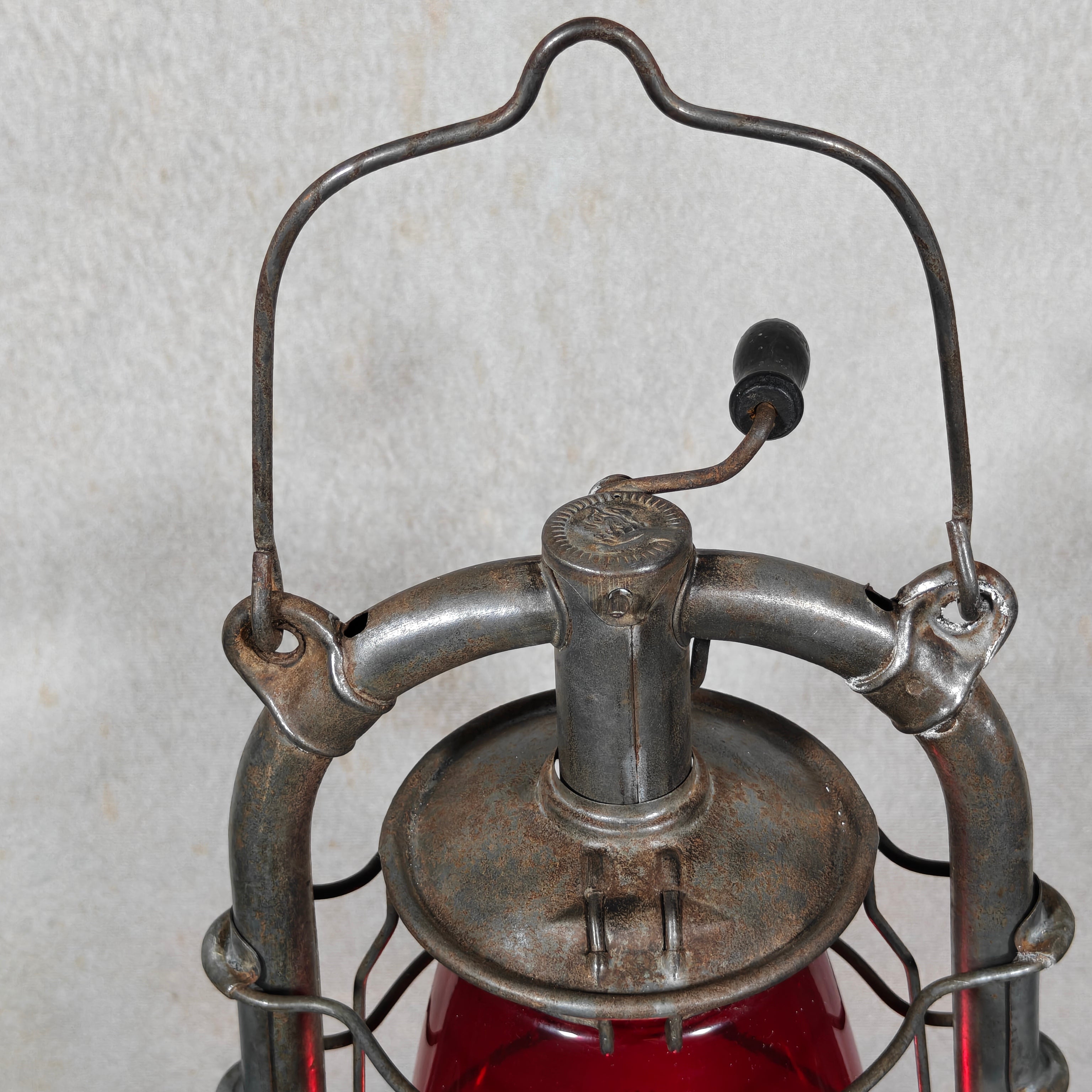 Feuerhand 423 Hurricane Lantern (1928–1939) – Rare Lever‑Lift Model with Extremely Rare Red Globe