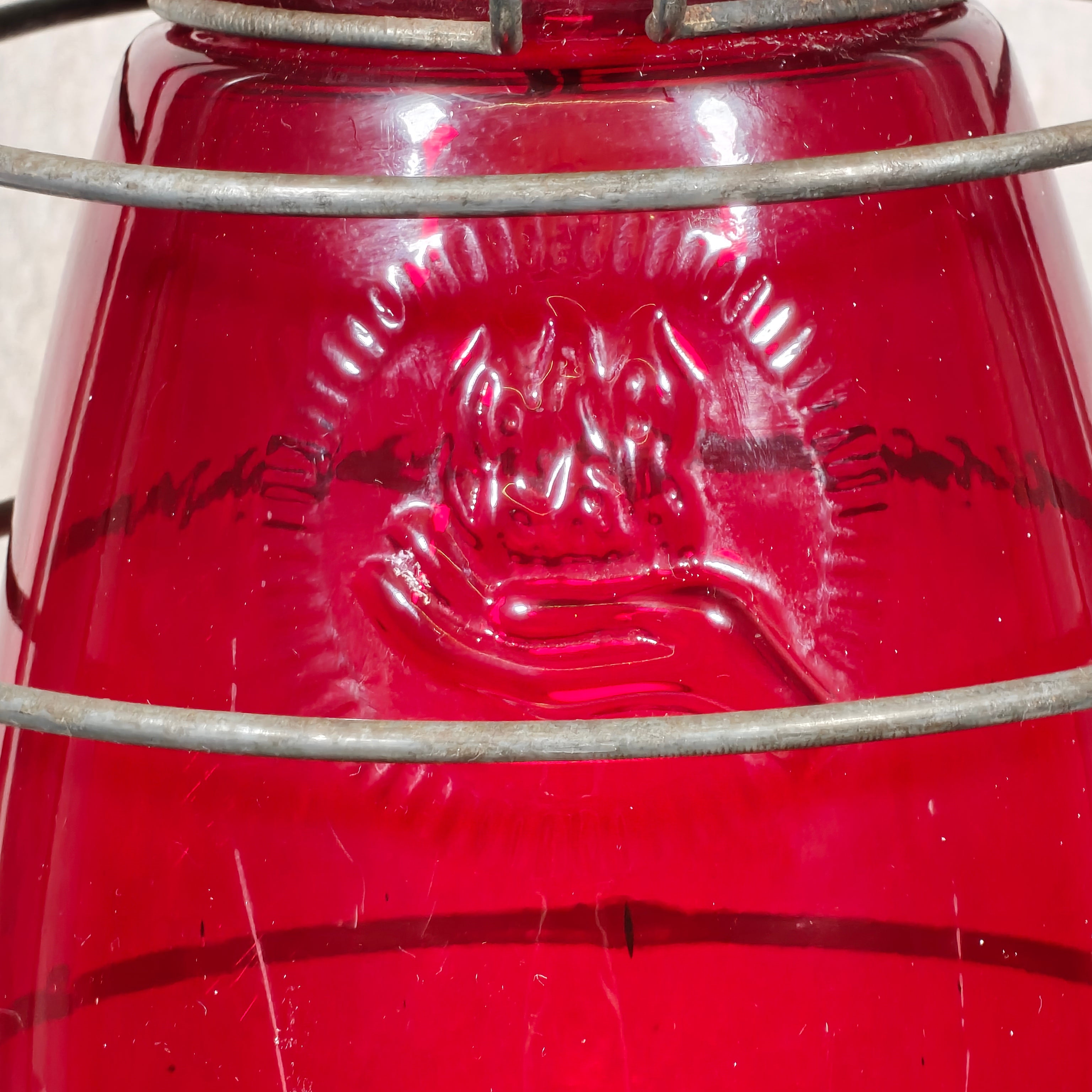 Feuerhand 423 Hurricane Lantern (1928–1939) – Rare Lever‑Lift Model with Extremely Rare Red Globe