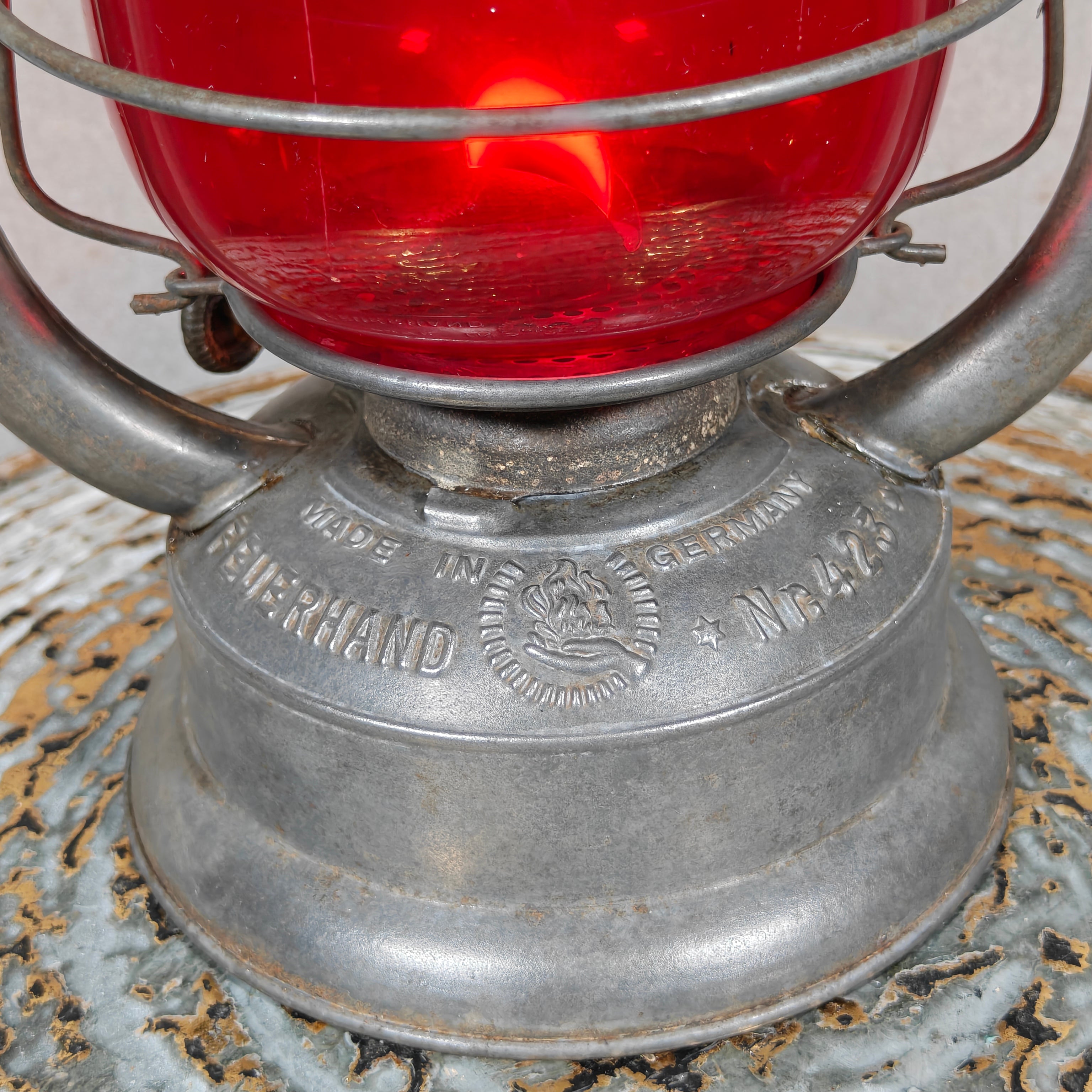 Feuerhand 423 Hurricane Lantern (1928–1939) – Rare Lever‑Lift Model with Extremely Rare Red Globe