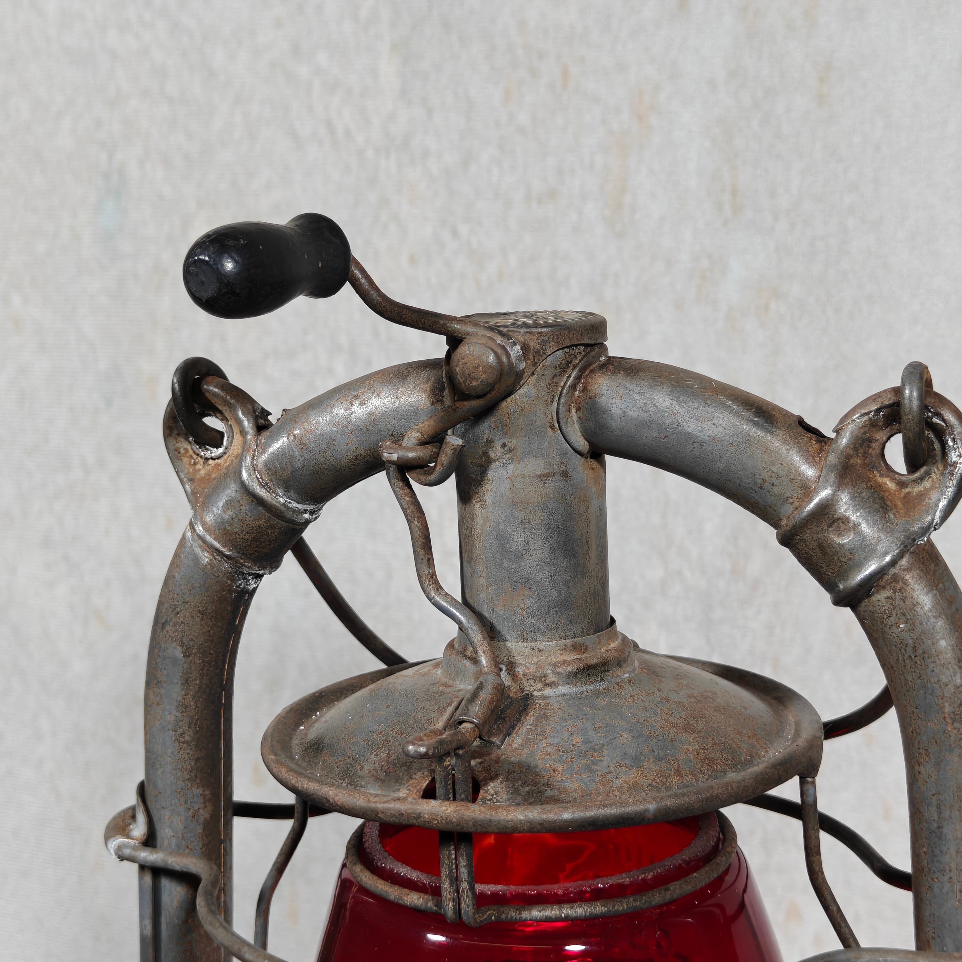 Feuerhand 423 Hurricane Lantern (1928–1939) – Rare Lever‑Lift Model with Extremely Rare Red Globe