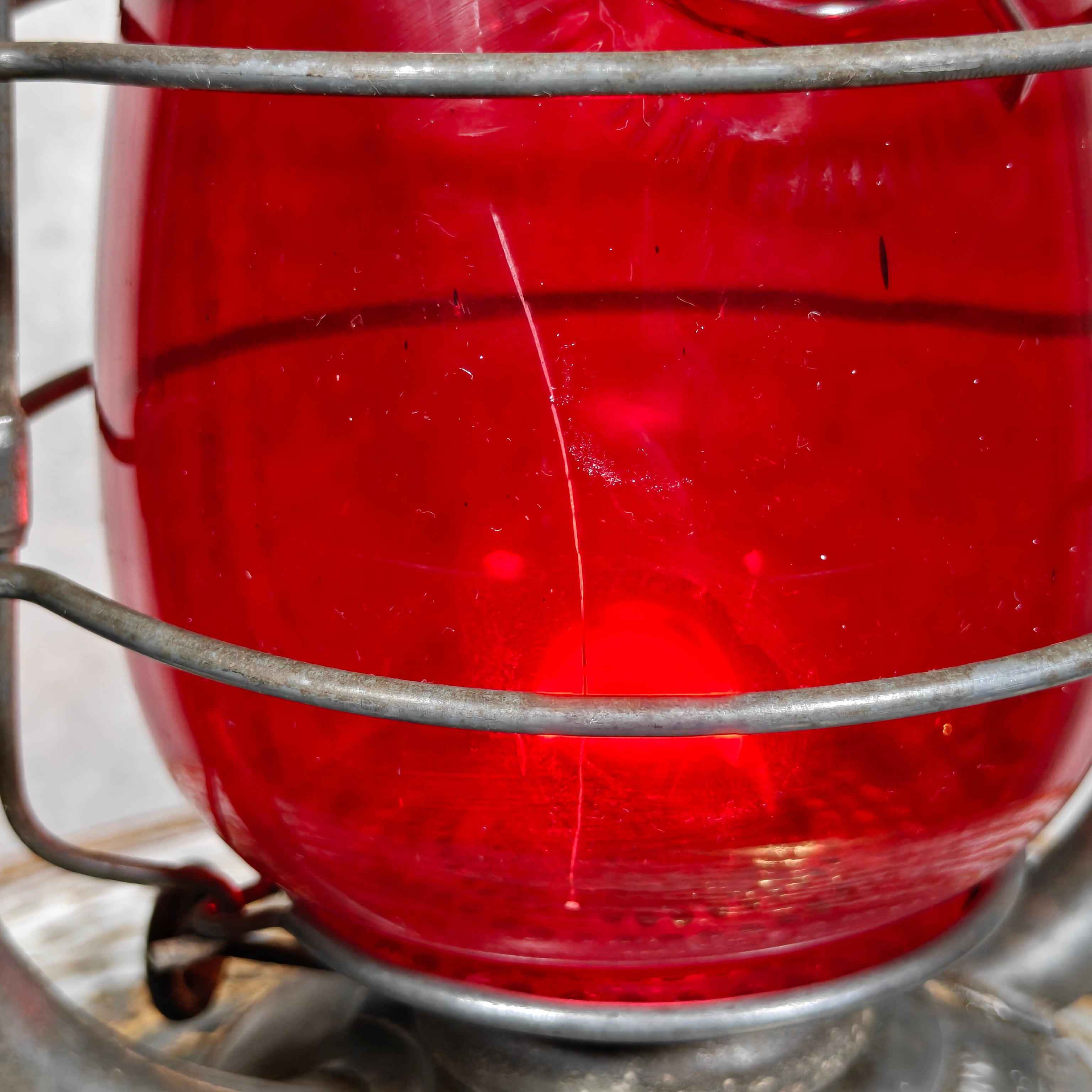 Feuerhand 423 Hurricane Lantern (1928–1939) – Rare Lever‑Lift Model with Extremely Rare Red Globe