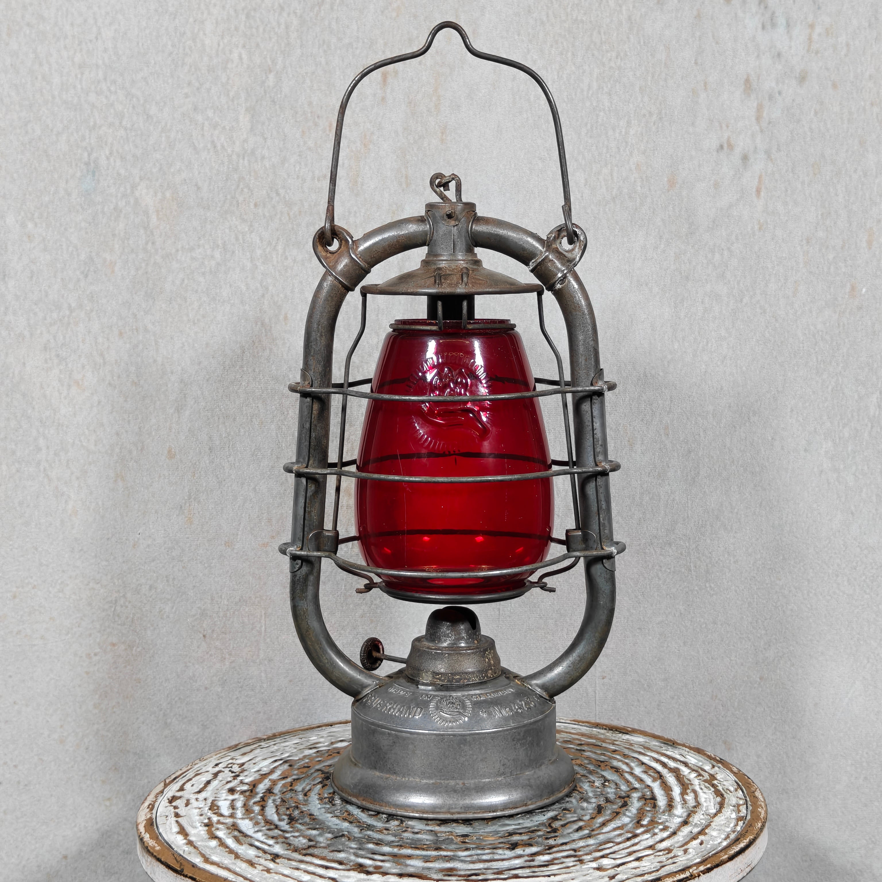 Feuerhand 423 Hurricane Lantern (1928–1939) – Rare Lever‑Lift Model with Extremely Rare Red Globe