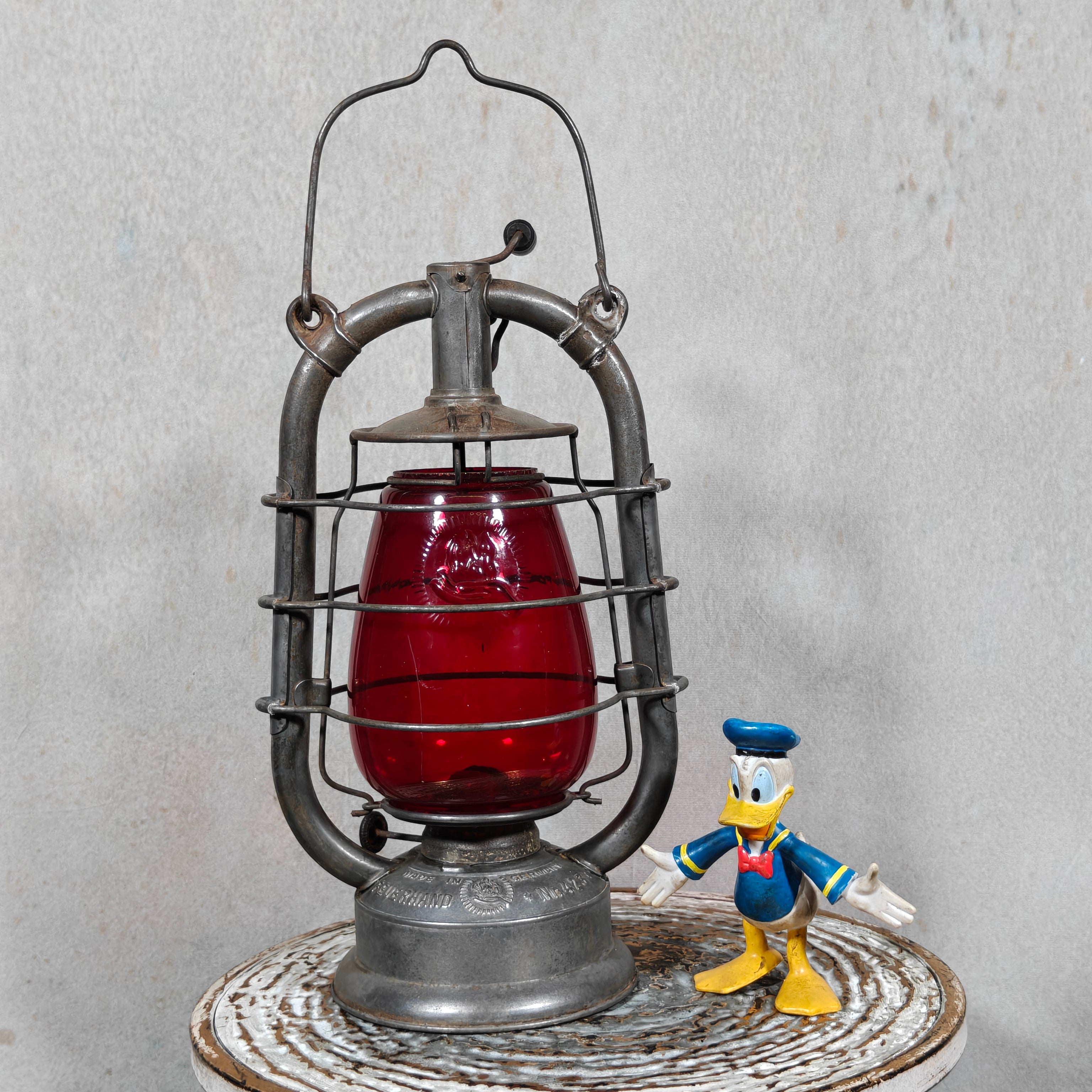 Feuerhand 423 Hurricane Lantern (1928–1939) – Rare Lever‑Lift Model with Extremely Rare Red Globe