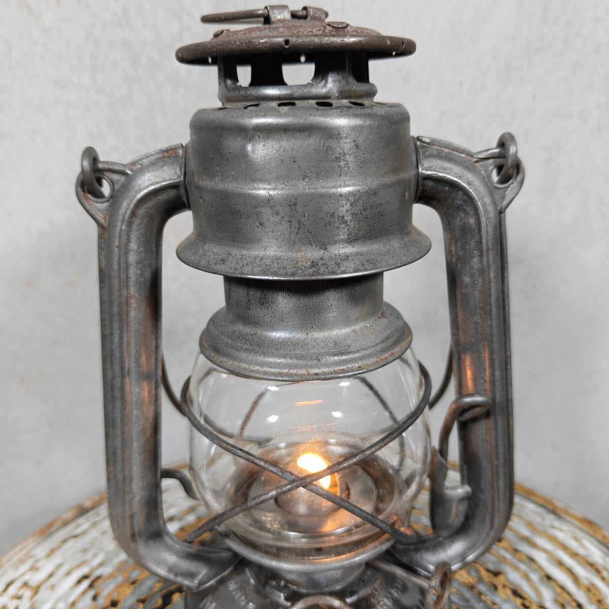 Rare Feuerhand 225 Medium Hurricane Lantern – German 1937–1942 Model with Original Marked Globe