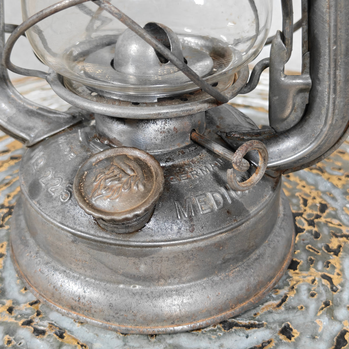 Rare Feuerhand 225 Medium Hurricane Lantern – German 1937–1942 Model with Original Marked Globe