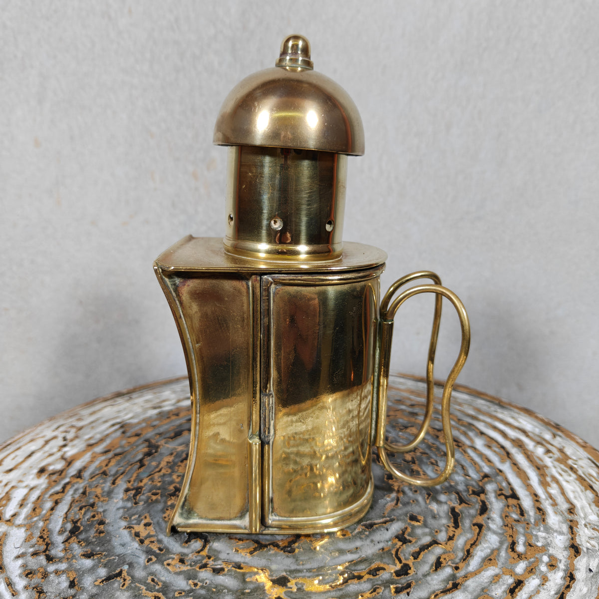 Vintage Maritime Compass Lantern – Rare Ship’s Lamp with Curved Glass (ca. 1930s)