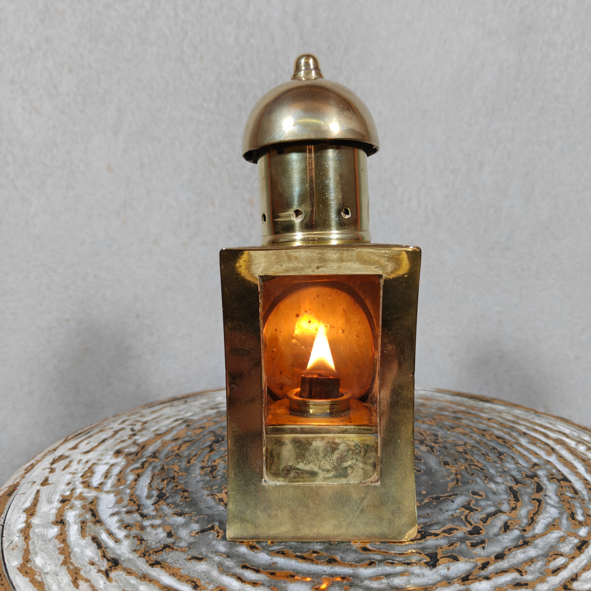 Vintage Maritime Compass Lantern – Rare Ship’s Lamp with Curved Glass (ca. 1930s)