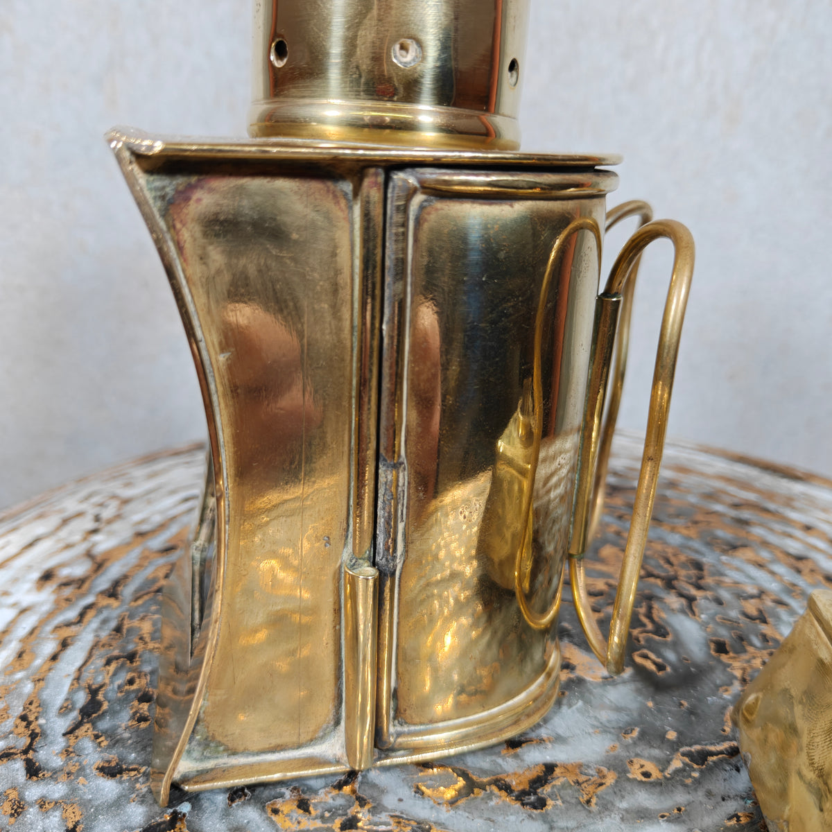Vintage Maritime Compass Lantern – Rare Ship’s Lamp with Curved Glass (ca. 1930s)