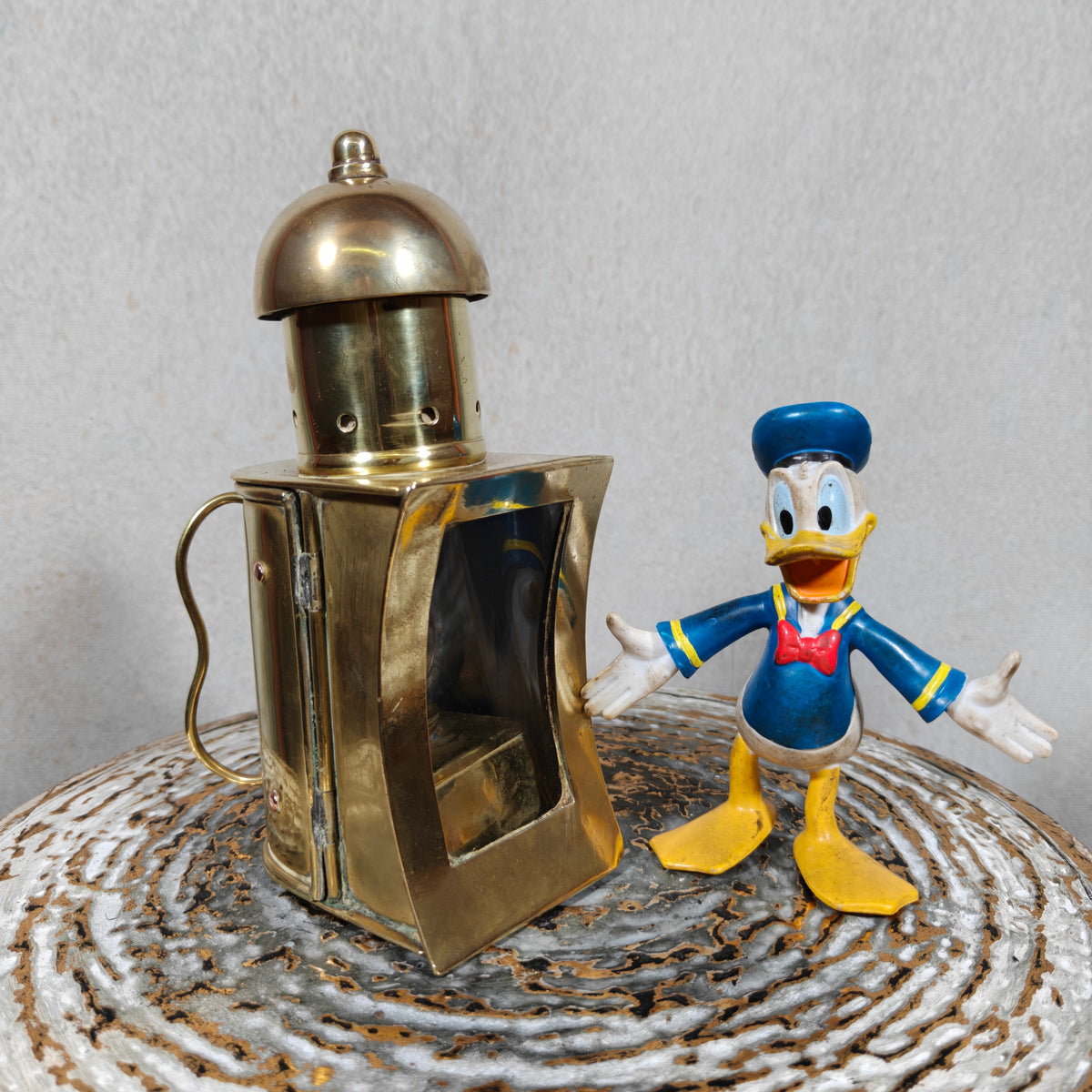 Vintage Maritime Compass Lantern – Rare Ship’s Lamp with Curved Glass (ca. 1930s)